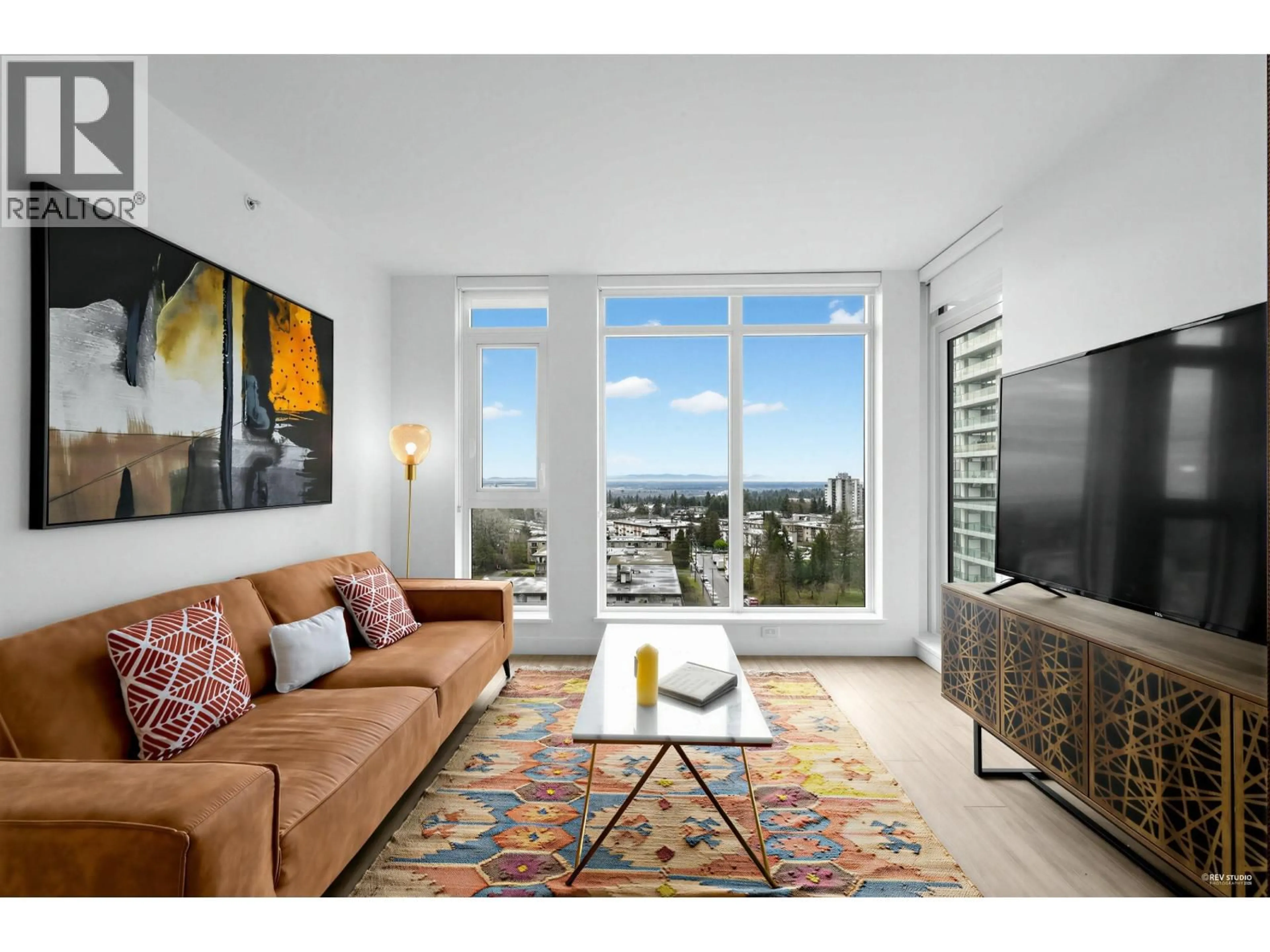 Living room with furniture, unknown for 1203 - 6398 SILVER AVENUE, Burnaby British Columbia V5H0K7