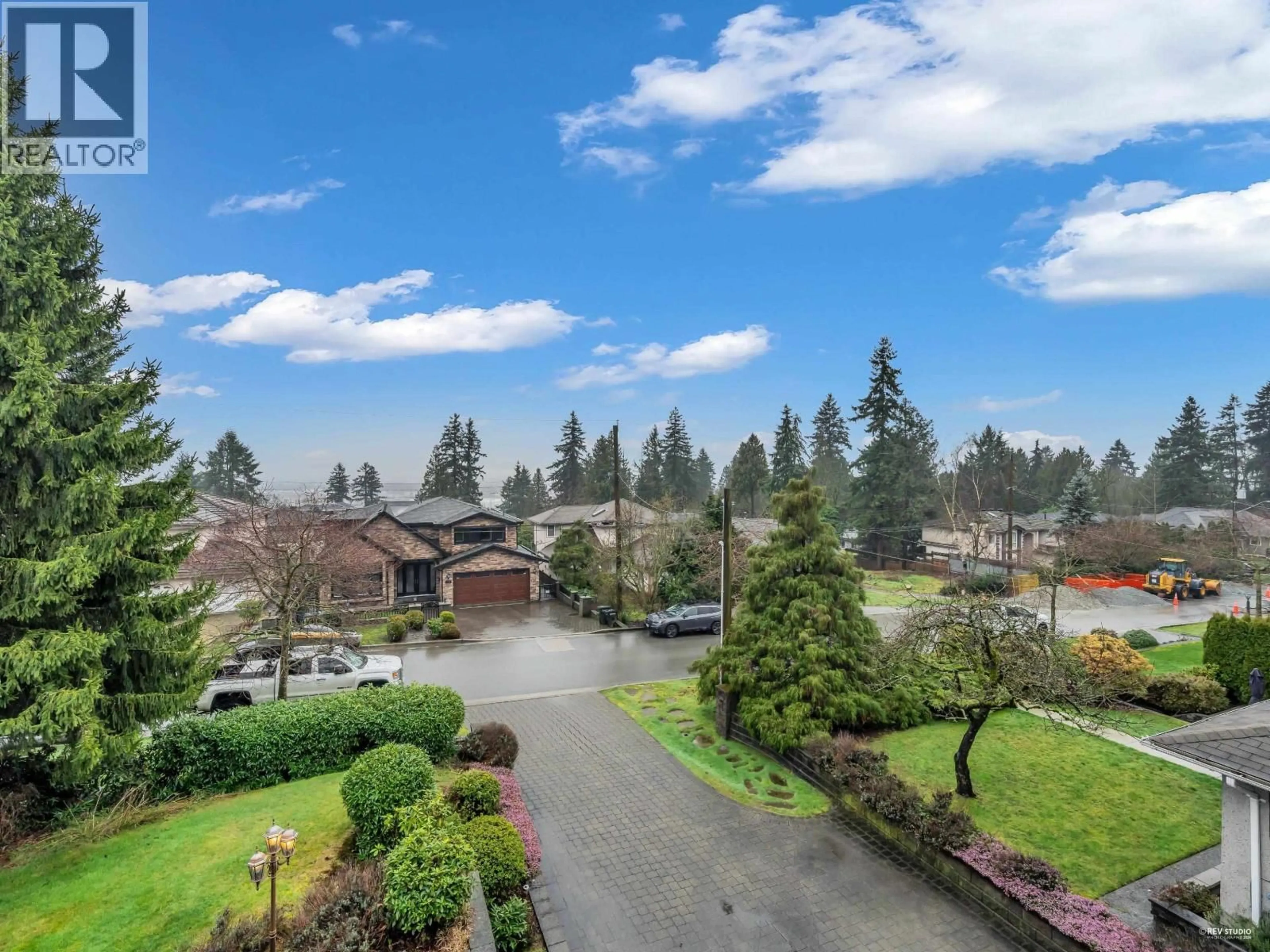 A pic from outside/outdoor area/front of a property/back of a property/a pic from drone, unknown for 4841 CLINTON STREET, Burnaby British Columbia V5J2L1
