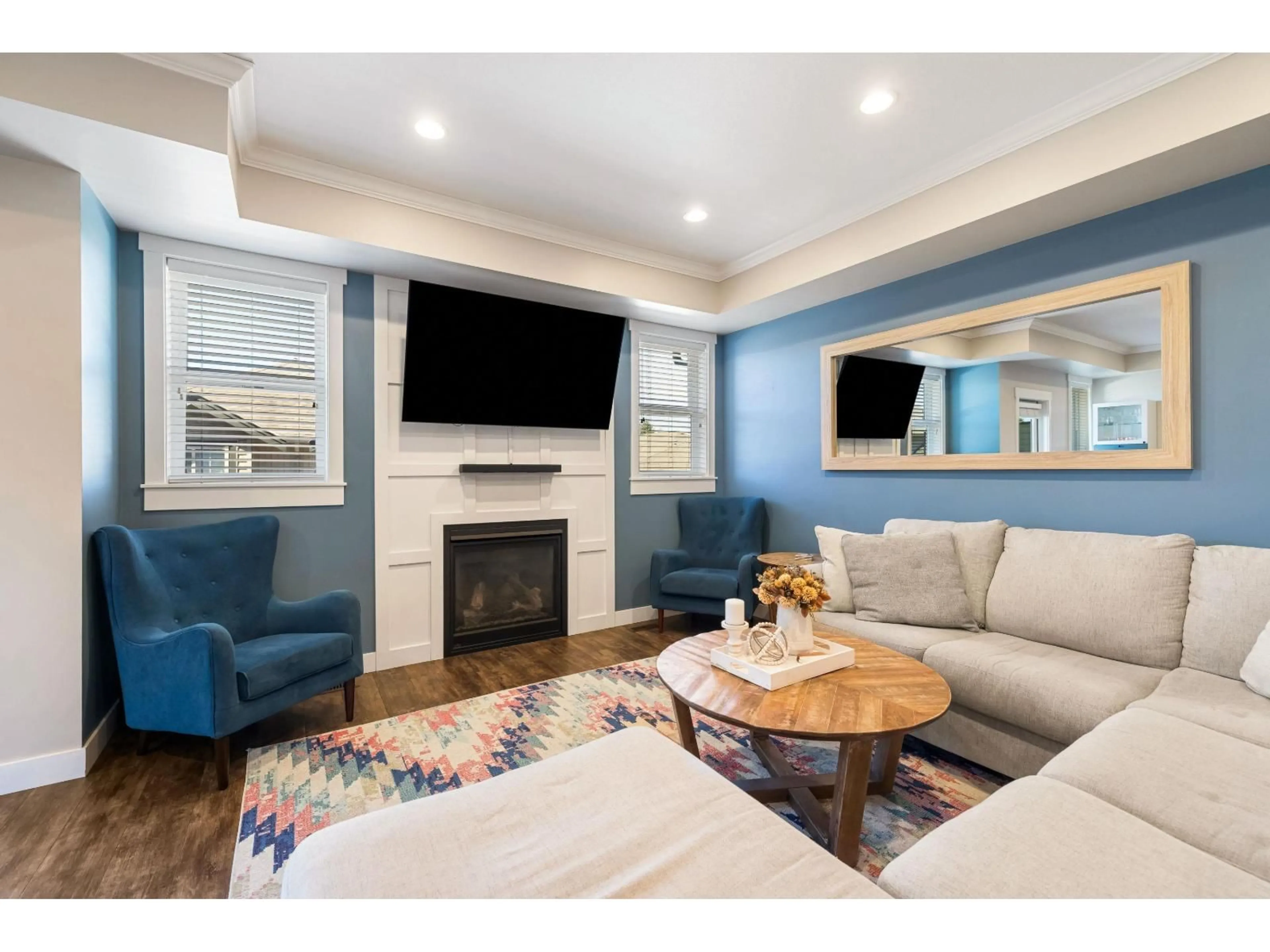 Living room with furniture, unknown for 5 - 6491 VEDDER ROAD, Chilliwack British Columbia V2R0Y5