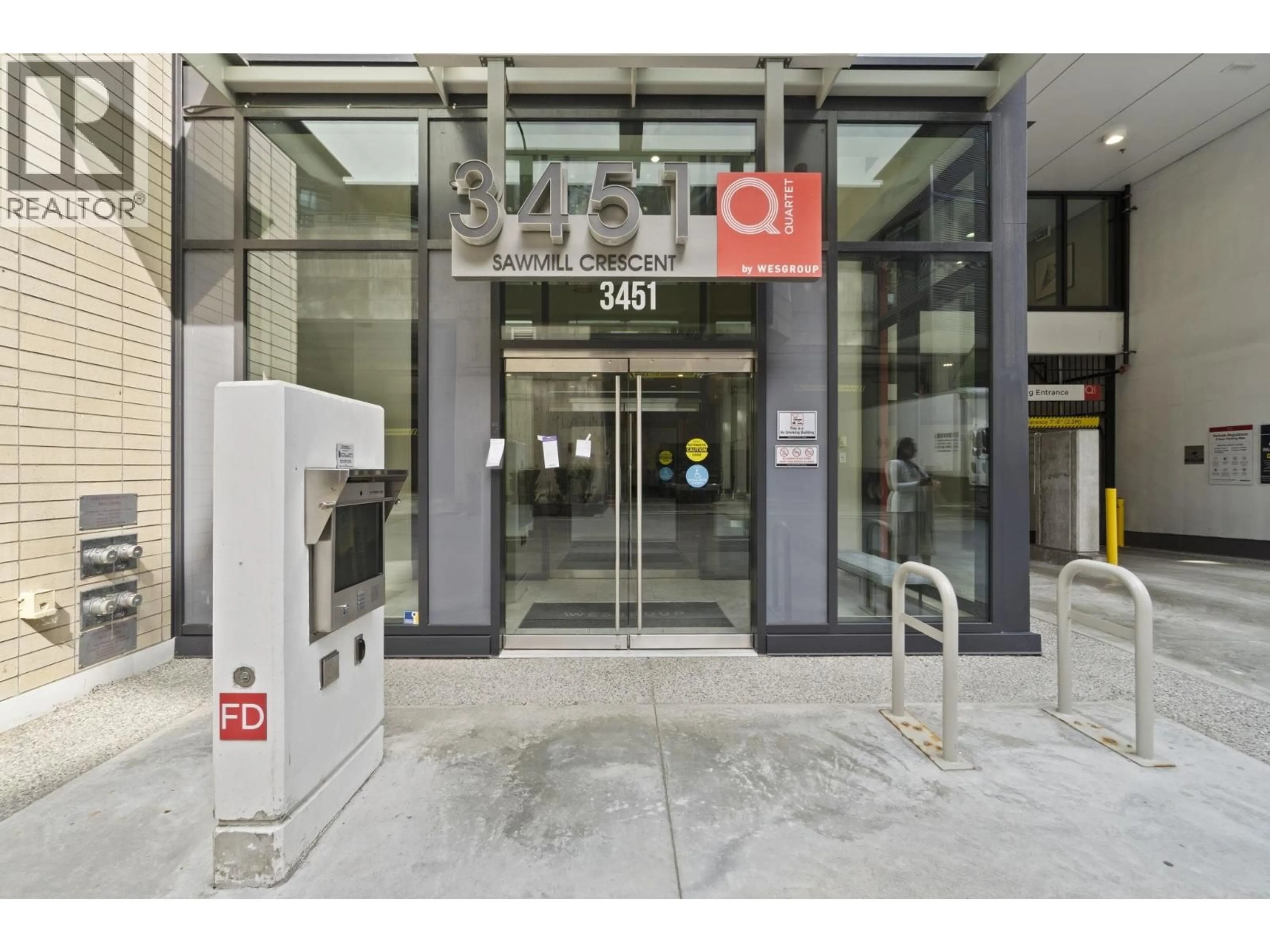 Indoor foyer for 506 - 3451 SAWMILL CRESCENT, Vancouver British Columbia V5S0H3