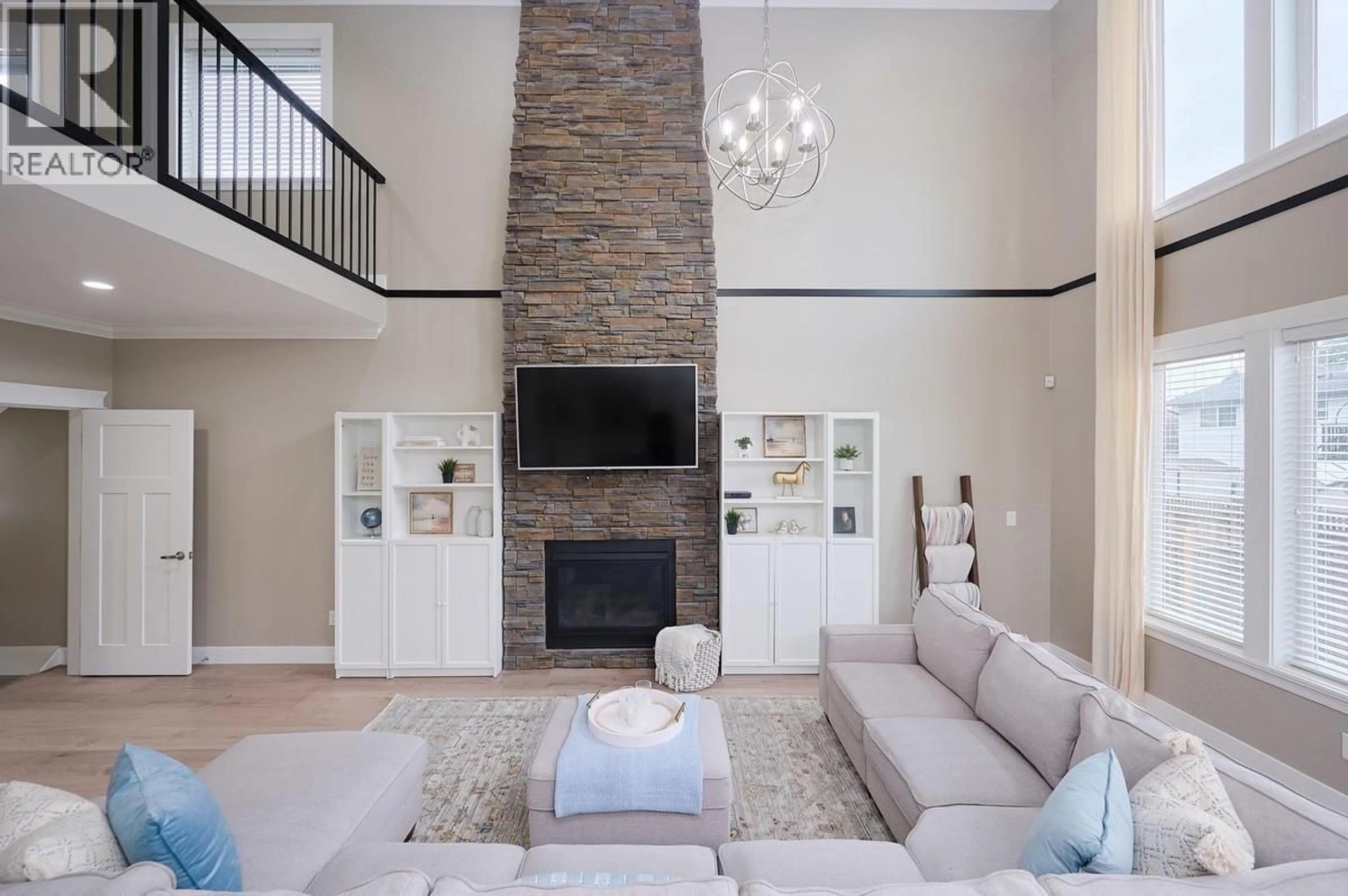 Living room with furniture, unknown for 11939 BONSON ROAD, Pitt Meadows British Columbia V3Y1K5