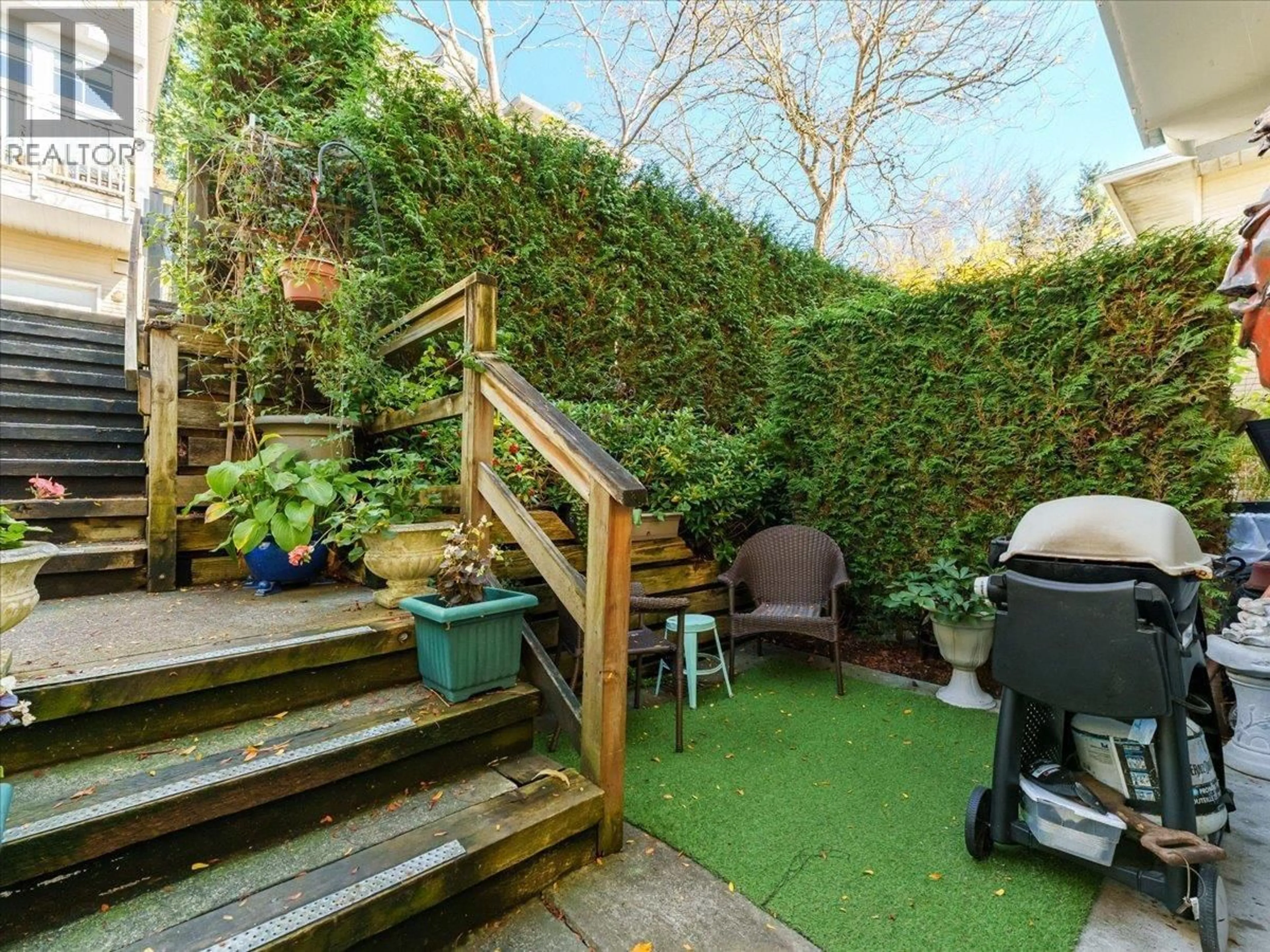 Patio, street for 5 - 3588 WHITNEY PLACE, Vancouver British Columbia V5S4T2