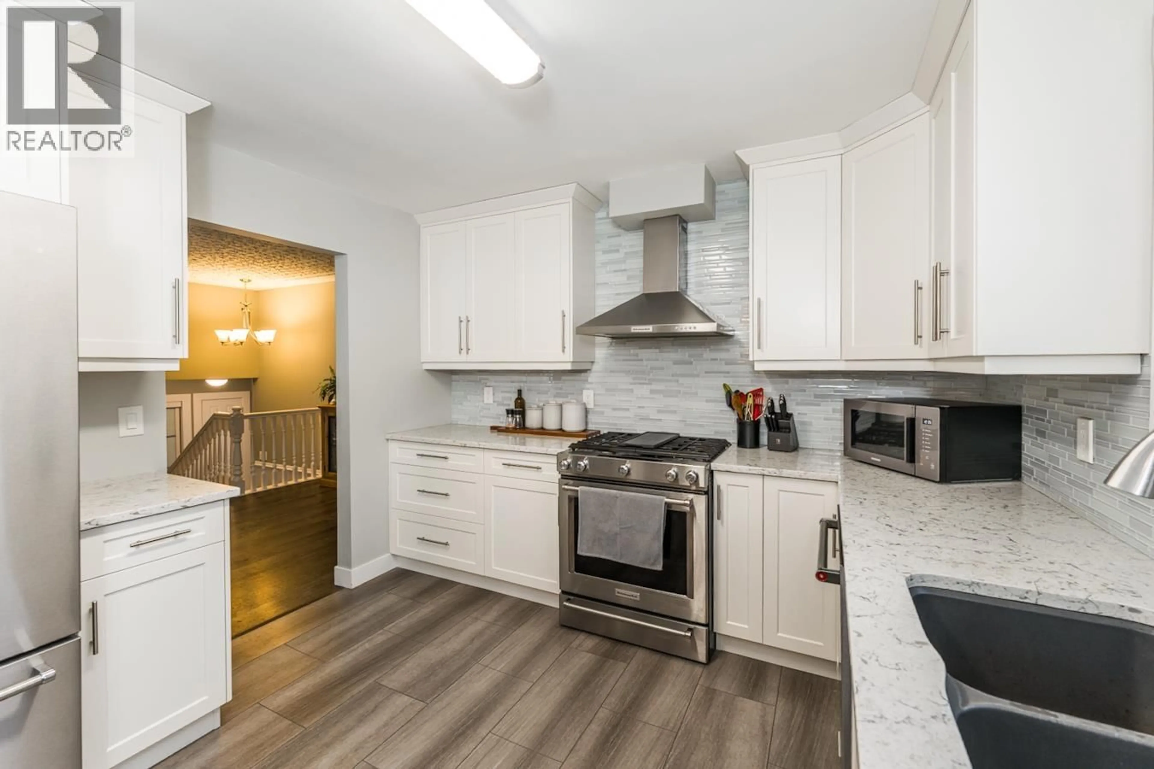Open concept kitchen, unknown for 3789 FAIRBURN ROAD, Prince George British Columbia V2K4G5