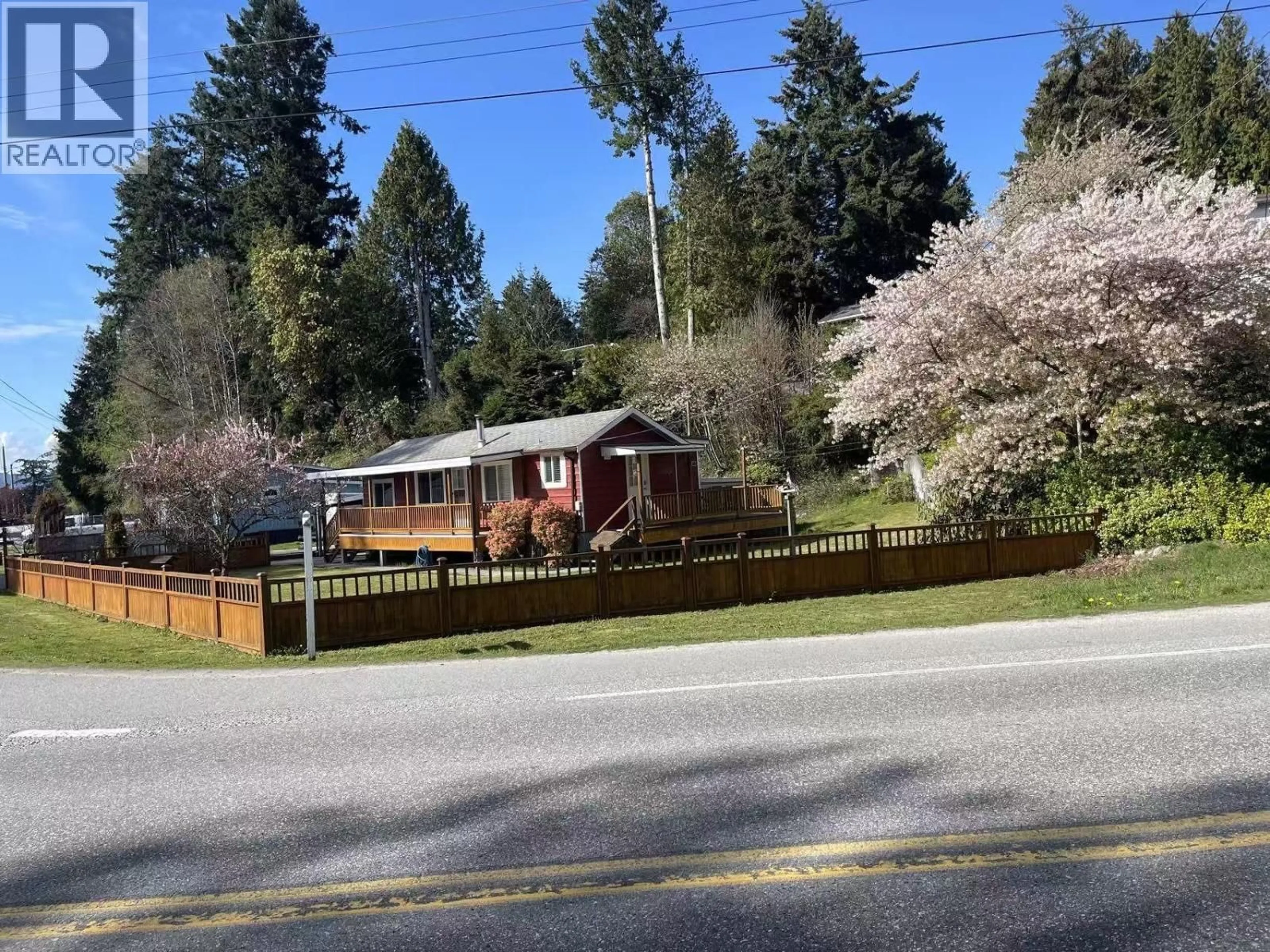 A pic from outside/outdoor area/front of a property/back of a property/a pic from drone, mountain view for 4598 WHITAKER ROAD, Sechelt British Columbia V7Z0E4