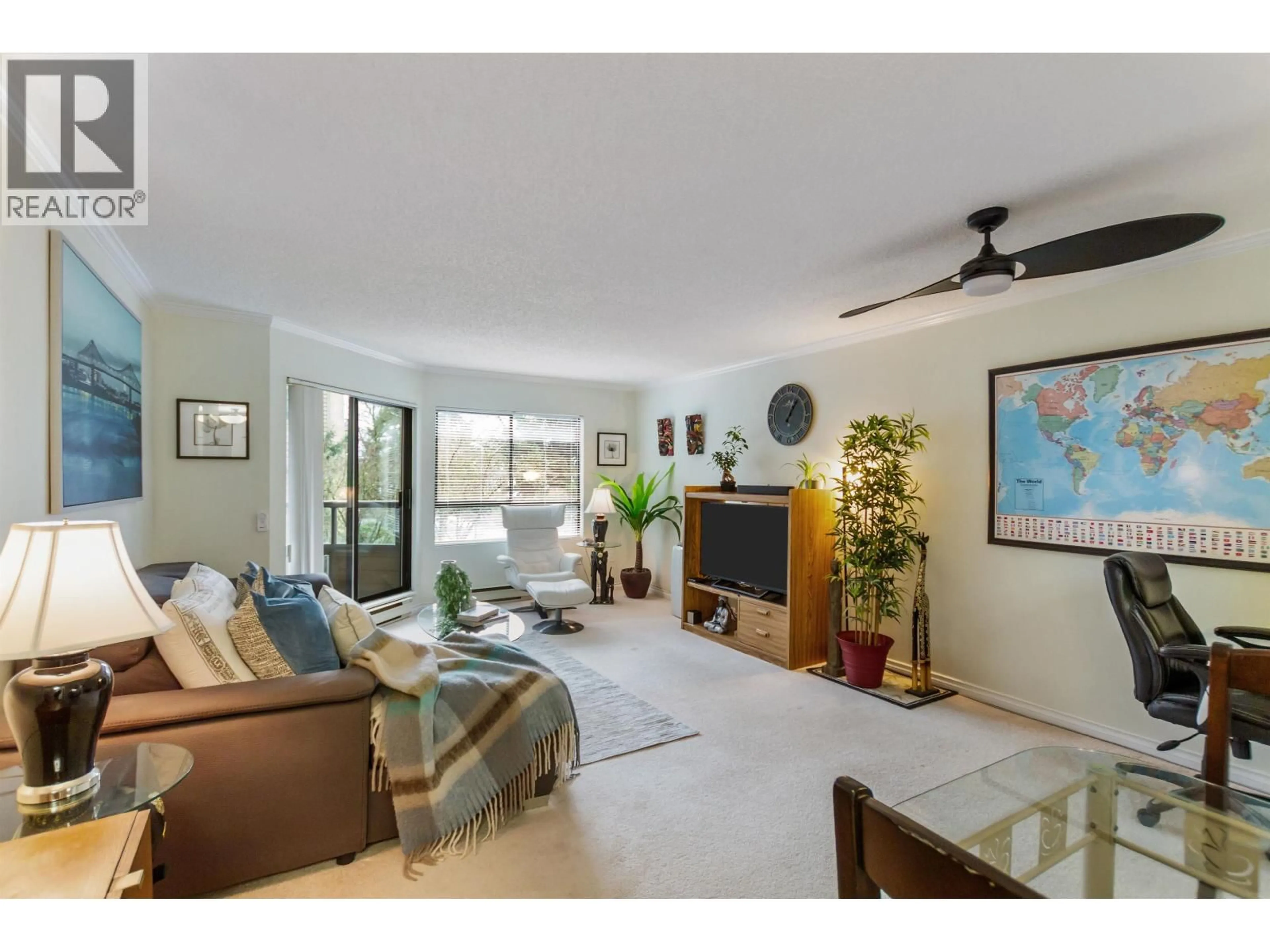 Living room with furniture, unknown for 206 - 1690 AUGUSTA AVENUE, Burnaby British Columbia V5A2V6