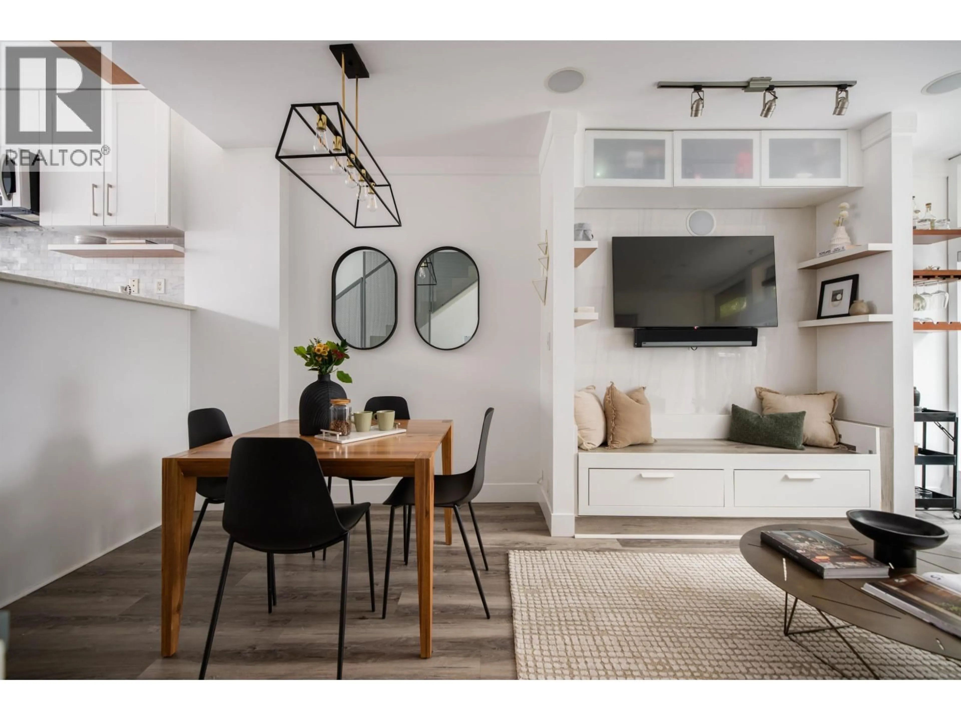 Unknown for 396 15TH AVENUE, Vancouver British Columbia V5T2R1