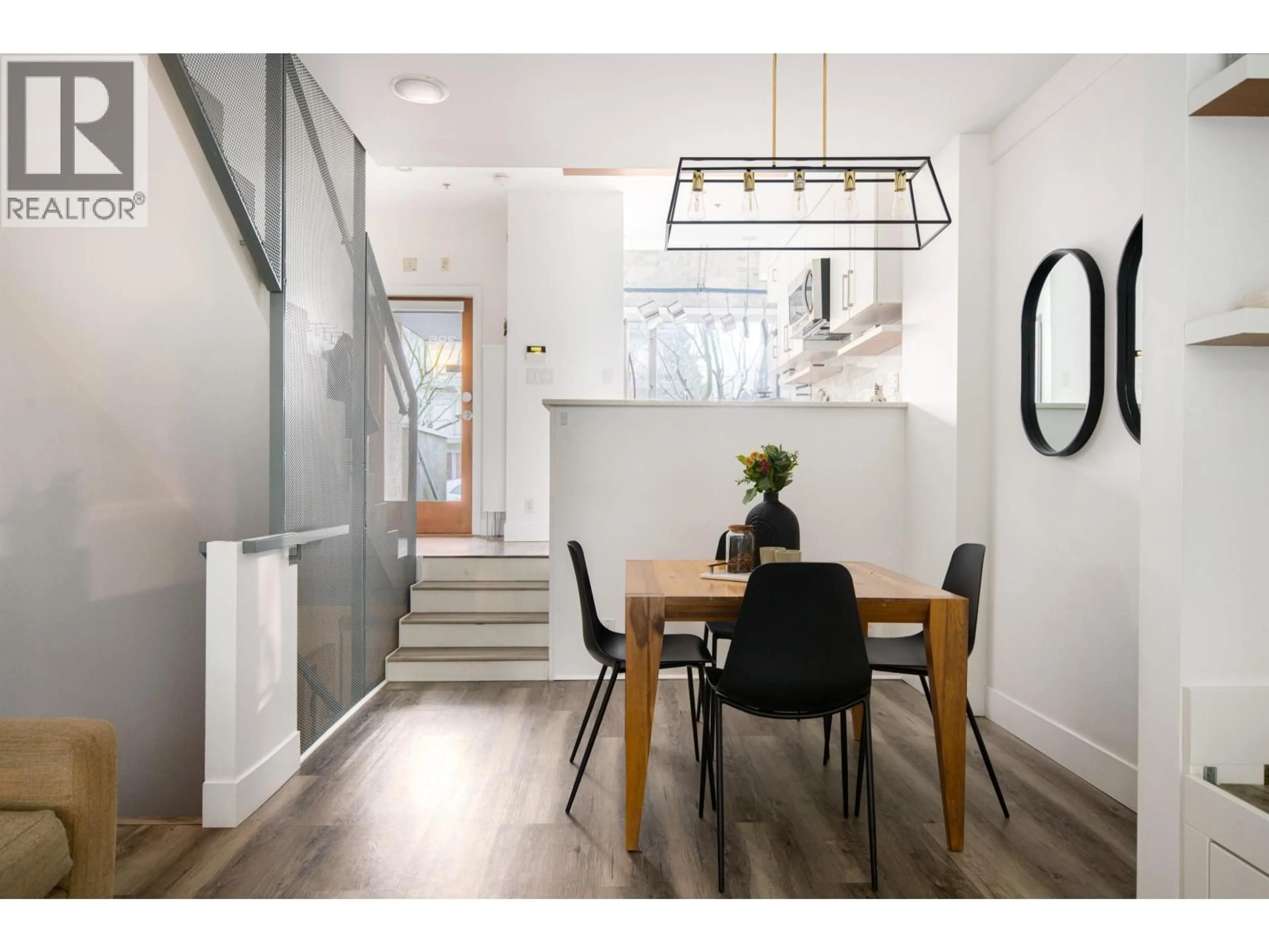 Unknown for 396 15TH AVENUE, Vancouver British Columbia V5T2R1