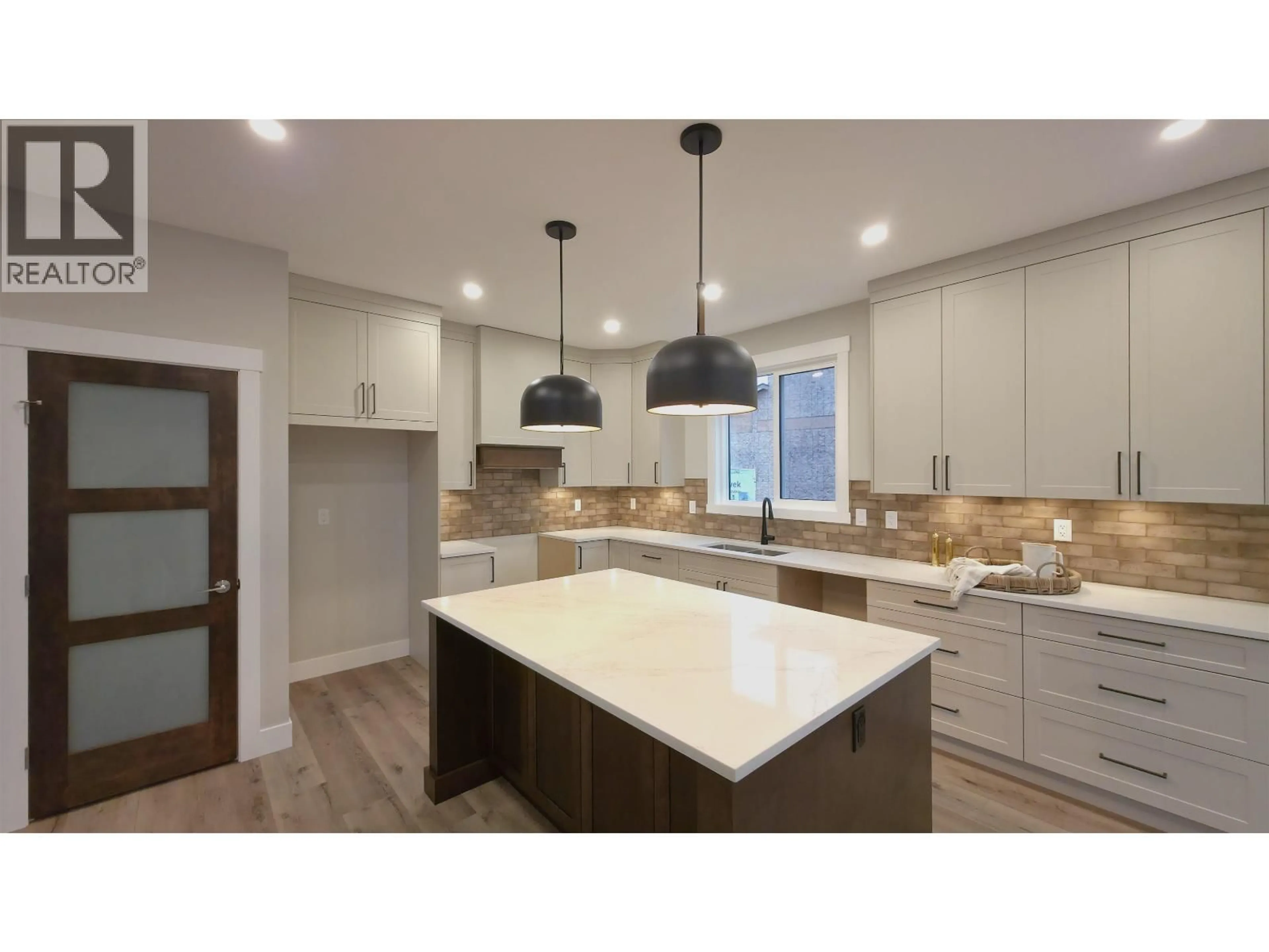 Open concept kitchen, unknown for 4136 MUNRO WAY, Prince George British Columbia V2N0K1