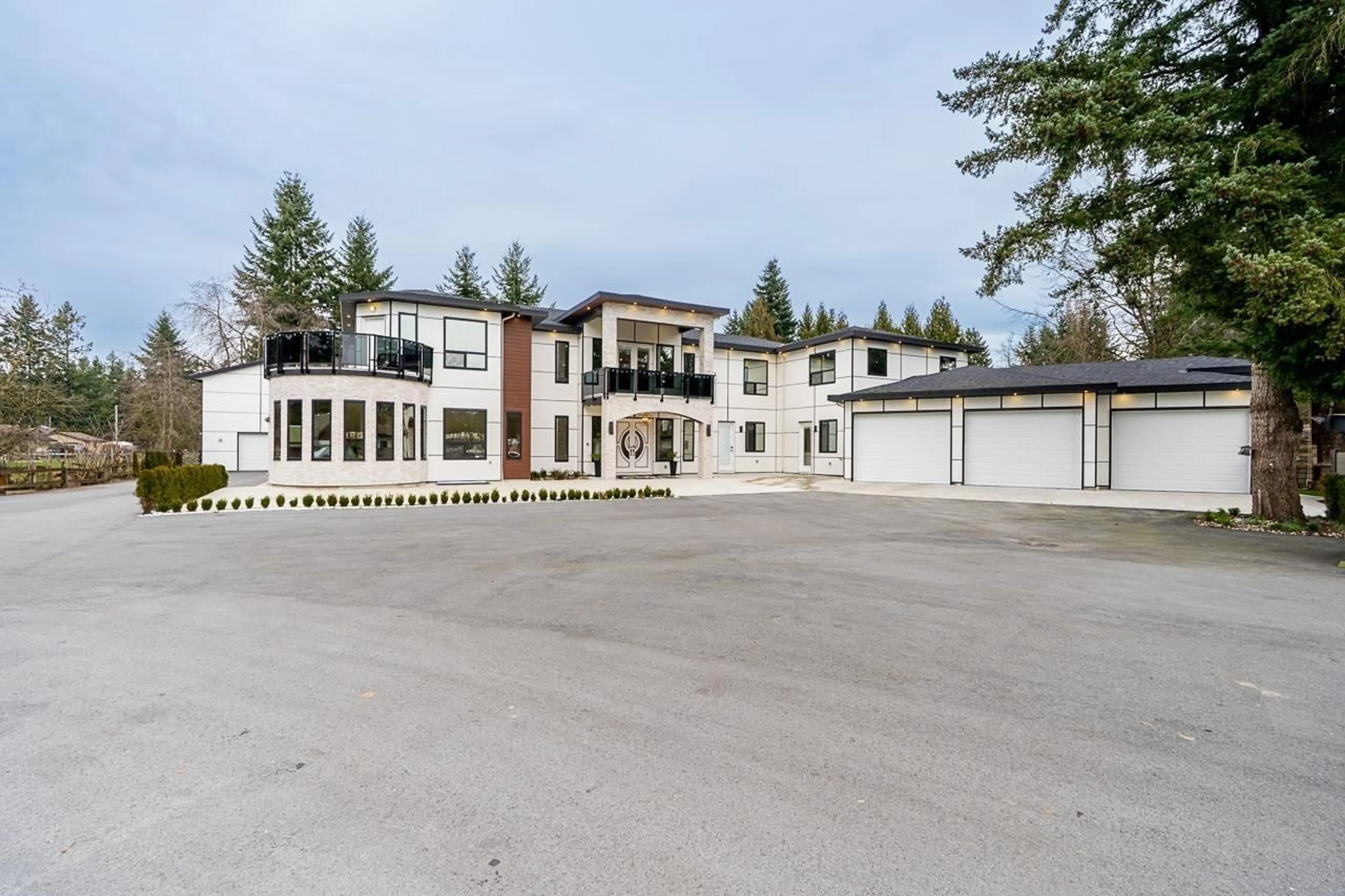 Unknown for 24095 65 AVENUE, Langley British Columbia V2Y2H1