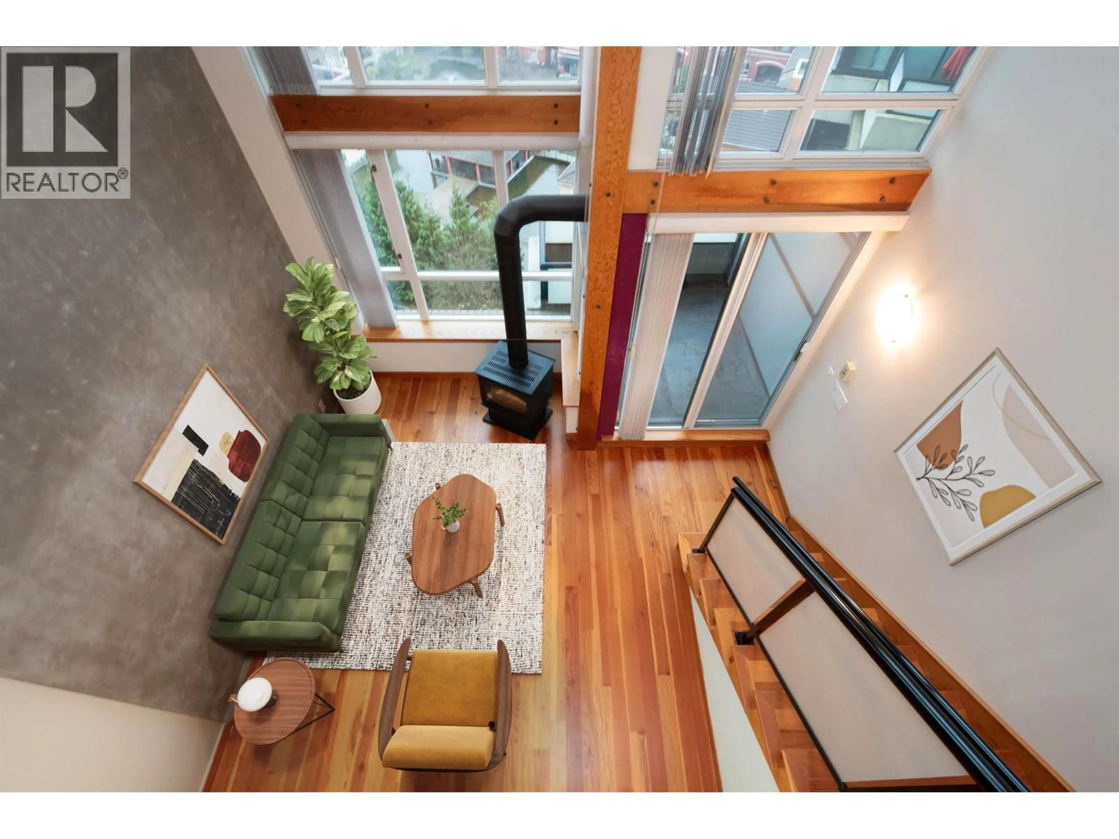 Indoor entryway for 514 - 7 RIALTO COURT, New Westminster British Columbia V3M7A8