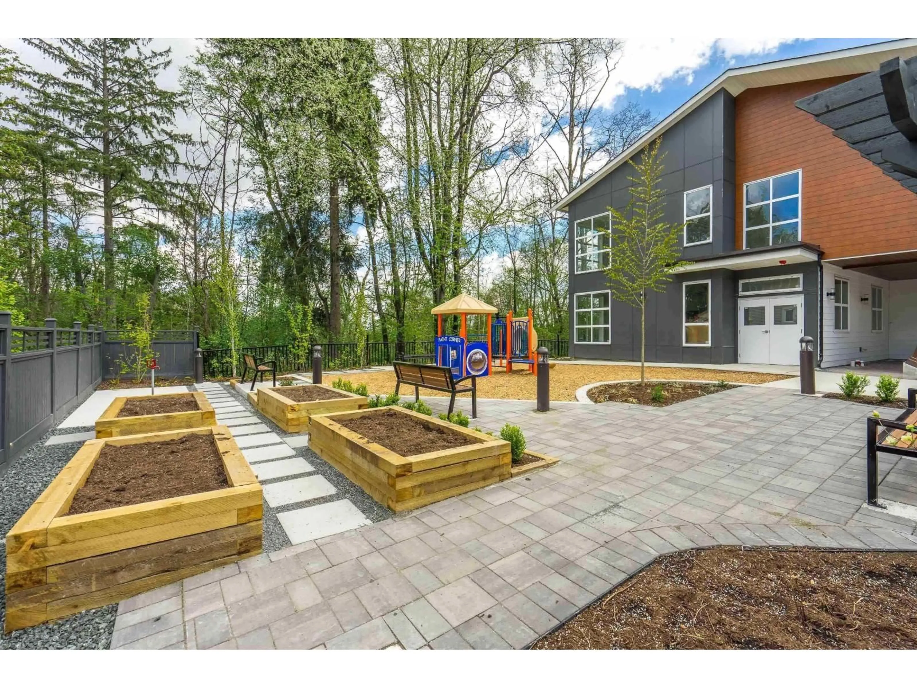 Patio, street for 37 - 9652 162A STREET, Surrey British Columbia V4N2E4