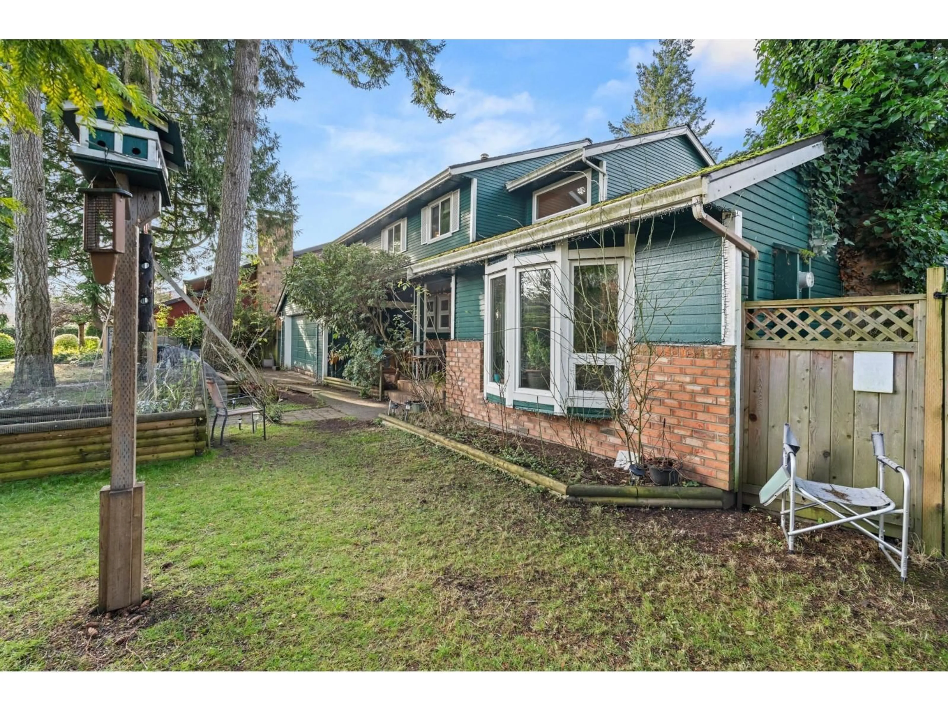 A pic from outside/outdoor area/front of a property/back of a property/a pic from drone, street for 1761 140A STREET, Surrey British Columbia V4A6T9