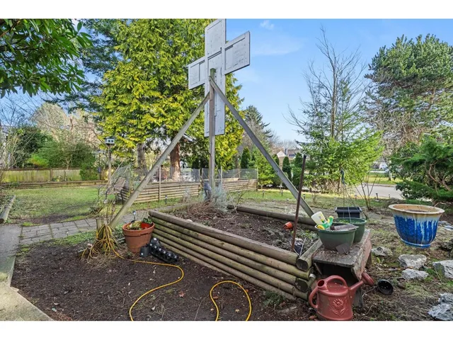 1761 140A STREET, Surrey 5