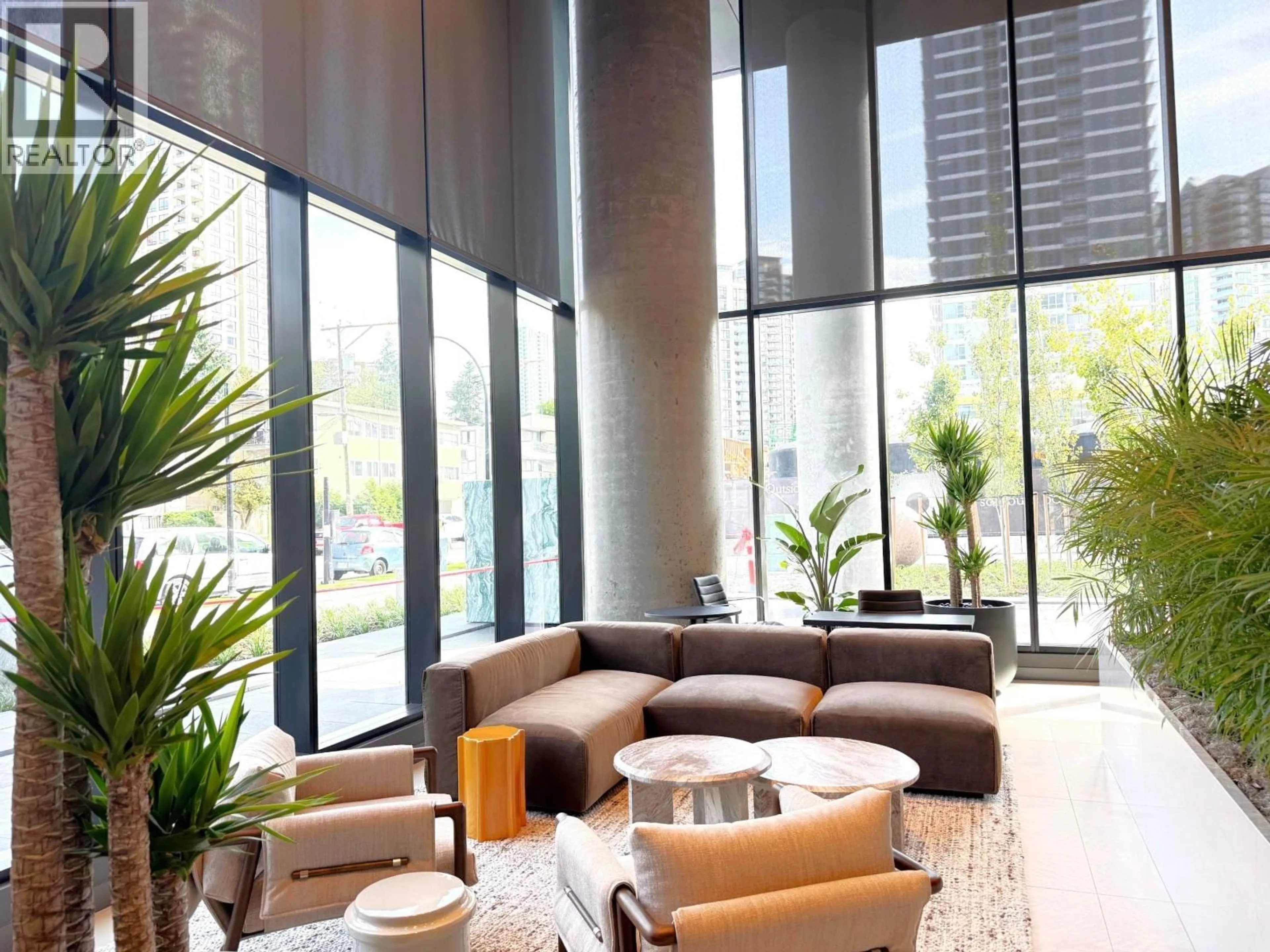 Lobby for 807 - 5987 WILSON AVENUE, Burnaby British Columbia V5H0L7