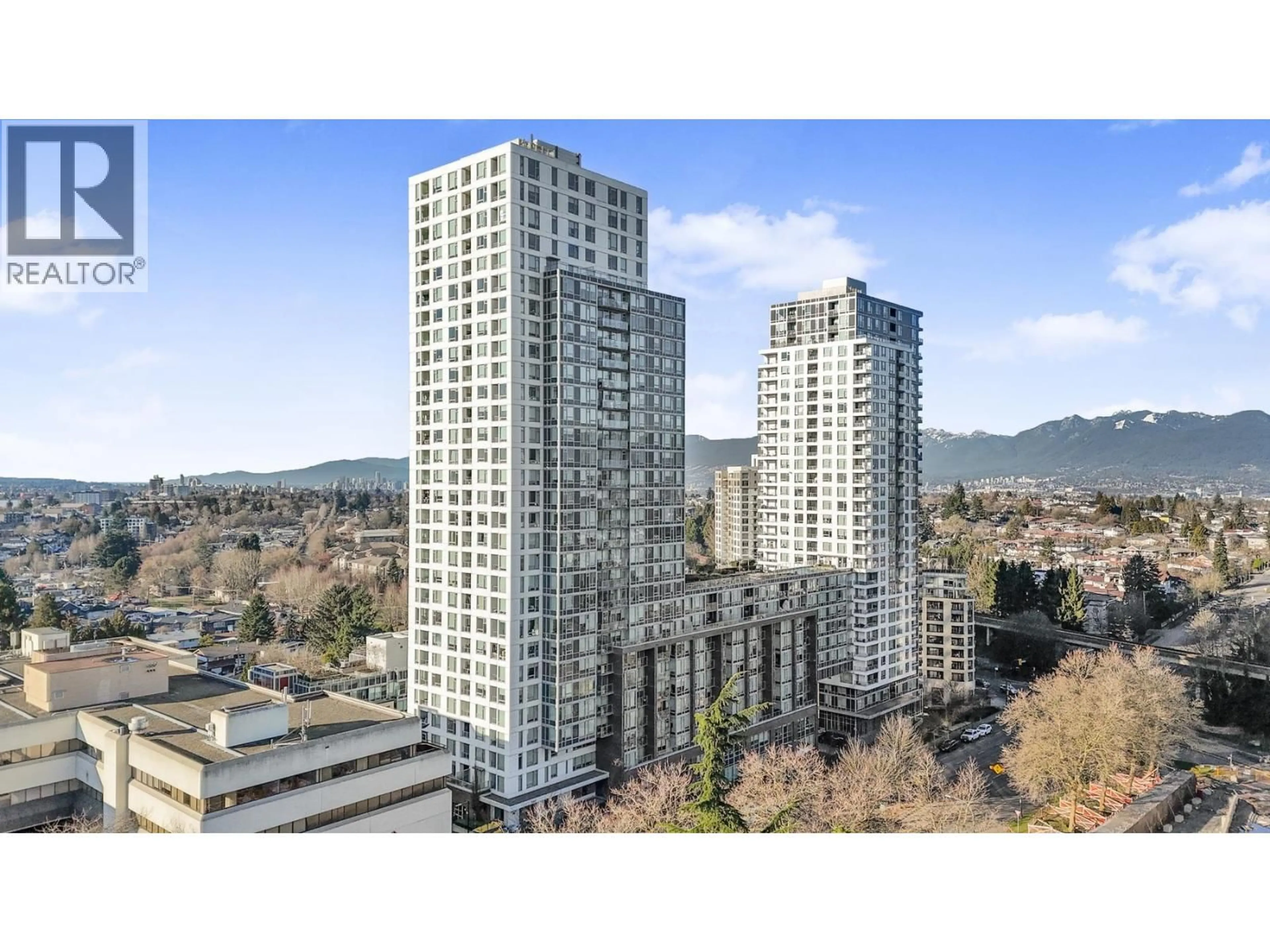 A pic from outside/outdoor area/front of a property/back of a property/a pic from drone, city buildings view from balcony for 507 - 5665 BOUNDARY ROAD, Vancouver British Columbia V5R0E4