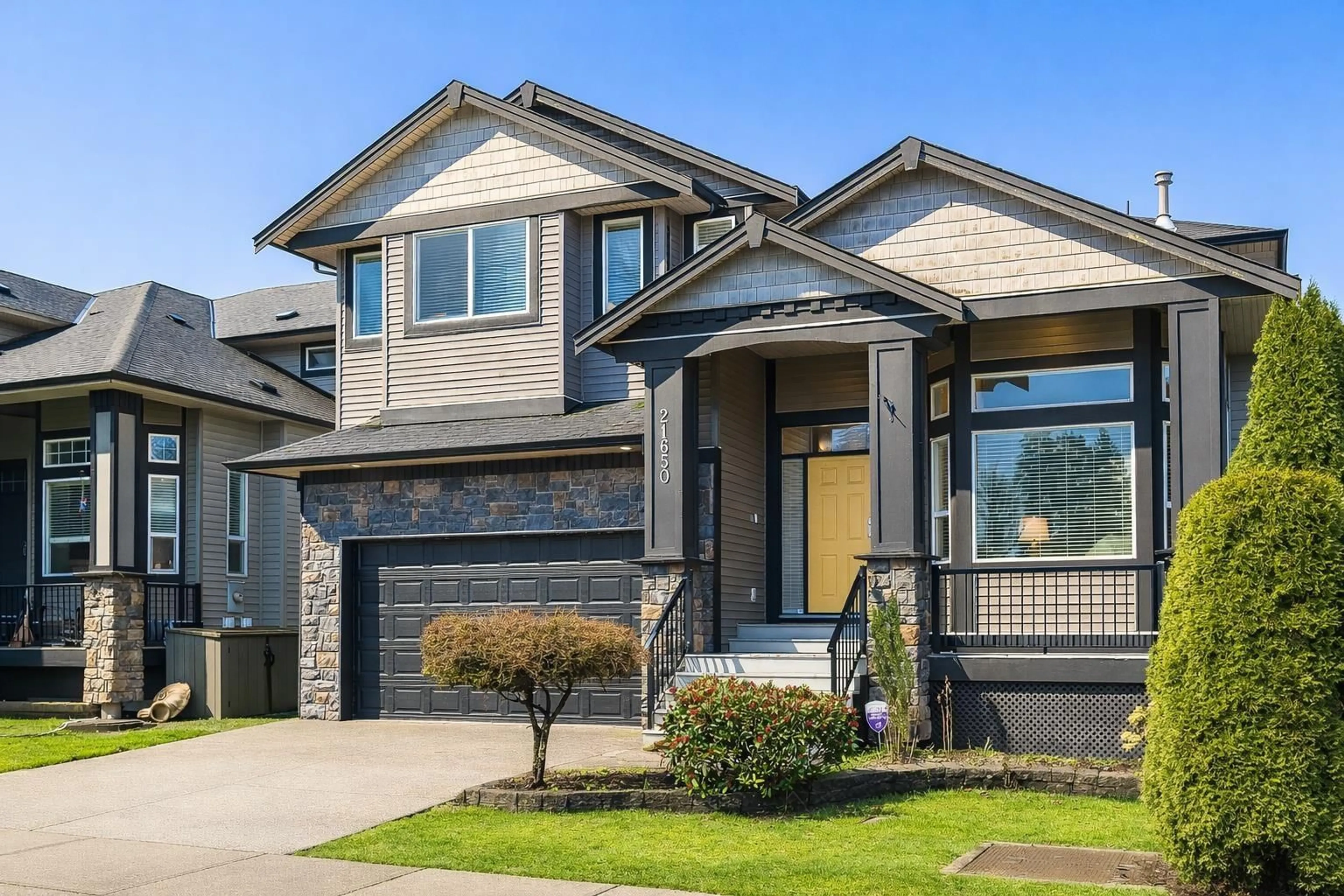 Home with vinyl exterior material, street for 21650 91 AVENUE, Langley British Columbia V1M4C9