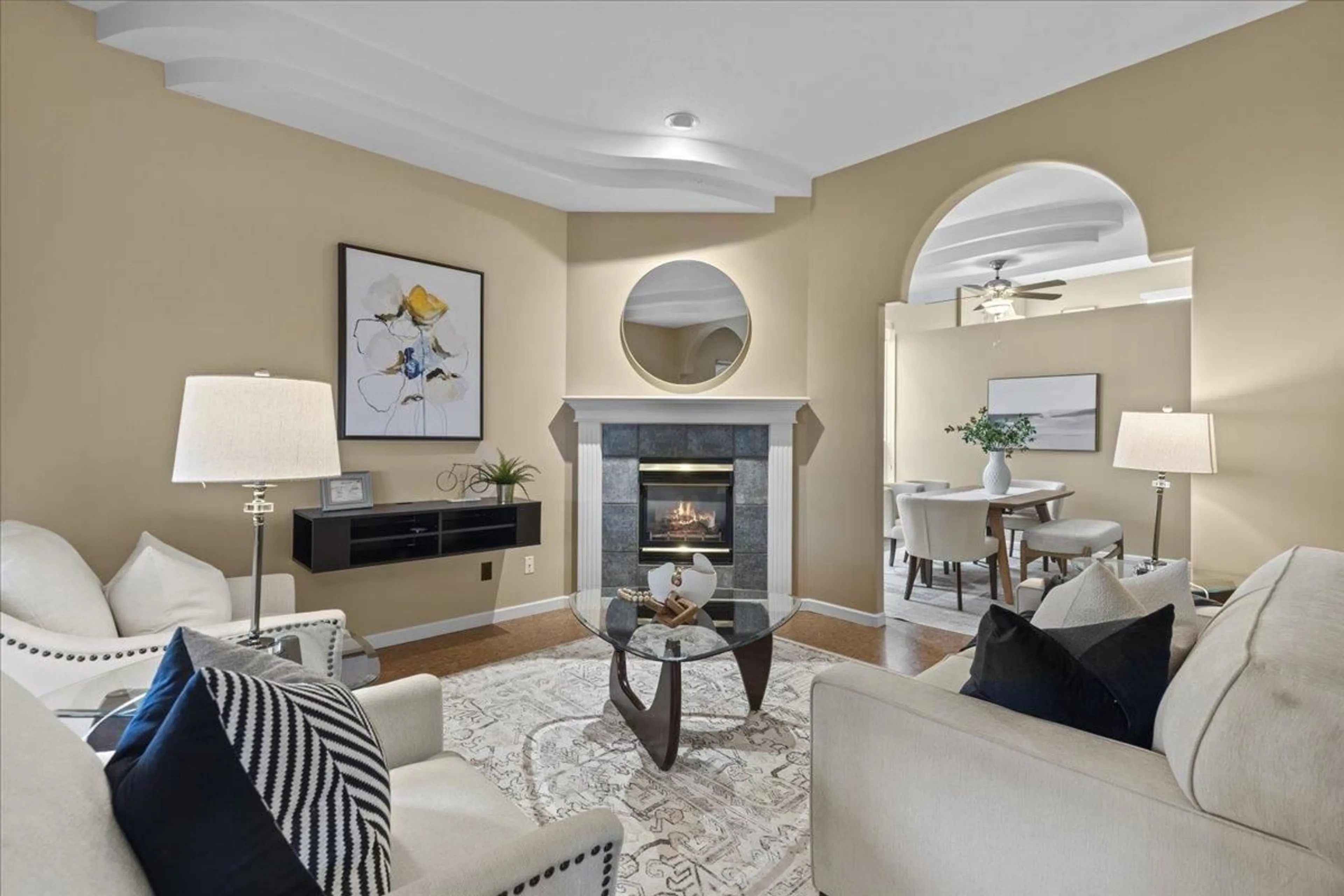 Living room with furniture, unknown for 8 - 7450 HURON STREET, Chilliwack British Columbia V2R5K8