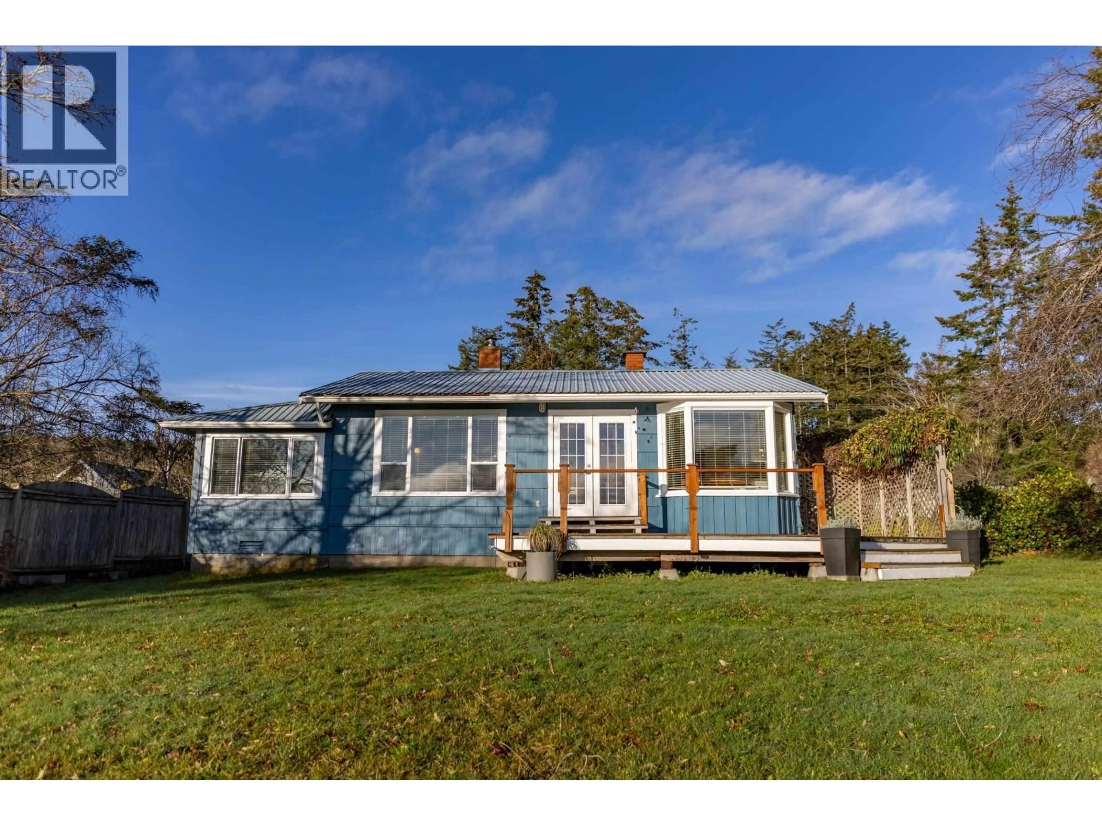 A pic from outside/outdoor area/front of a property/back of a property/a pic from drone, water/lake/river/ocean view for 73 MADRONA ROAD, Galiano Island British Columbia V0N1P0