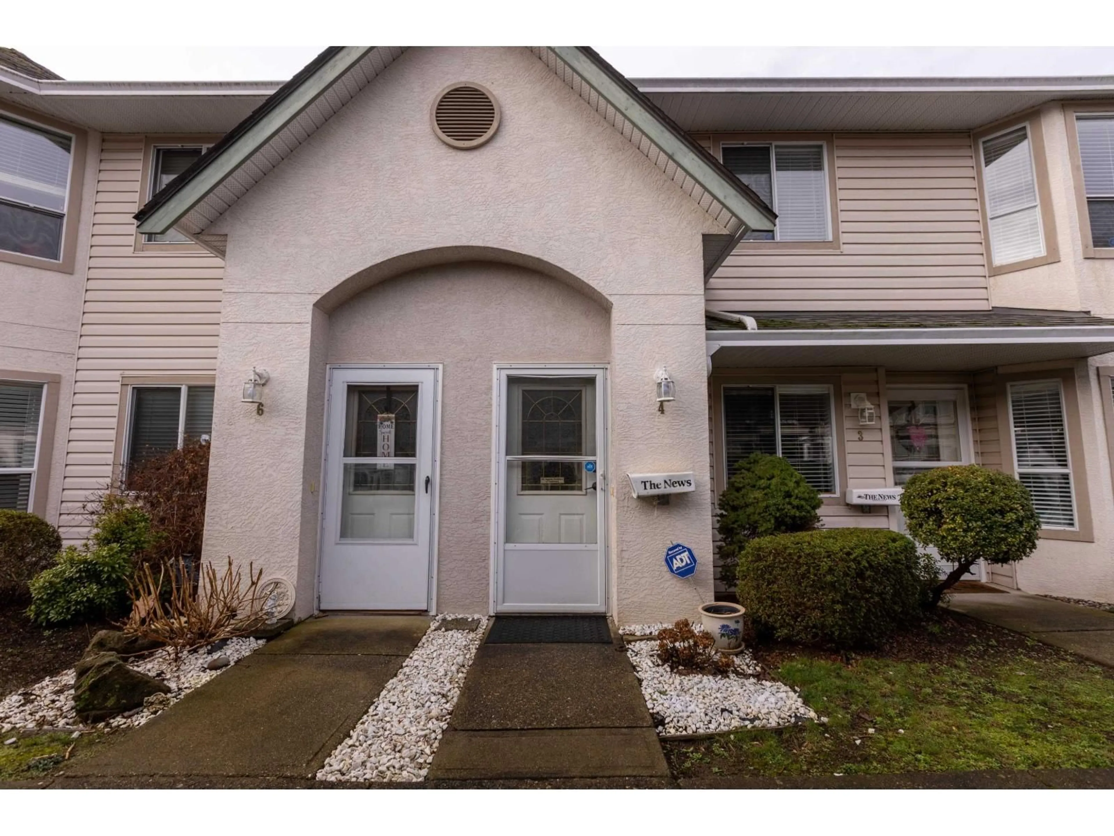 Unknown for 4 - 3380 GLADWIN ROAD, Abbotsford British Columbia V2S7G1