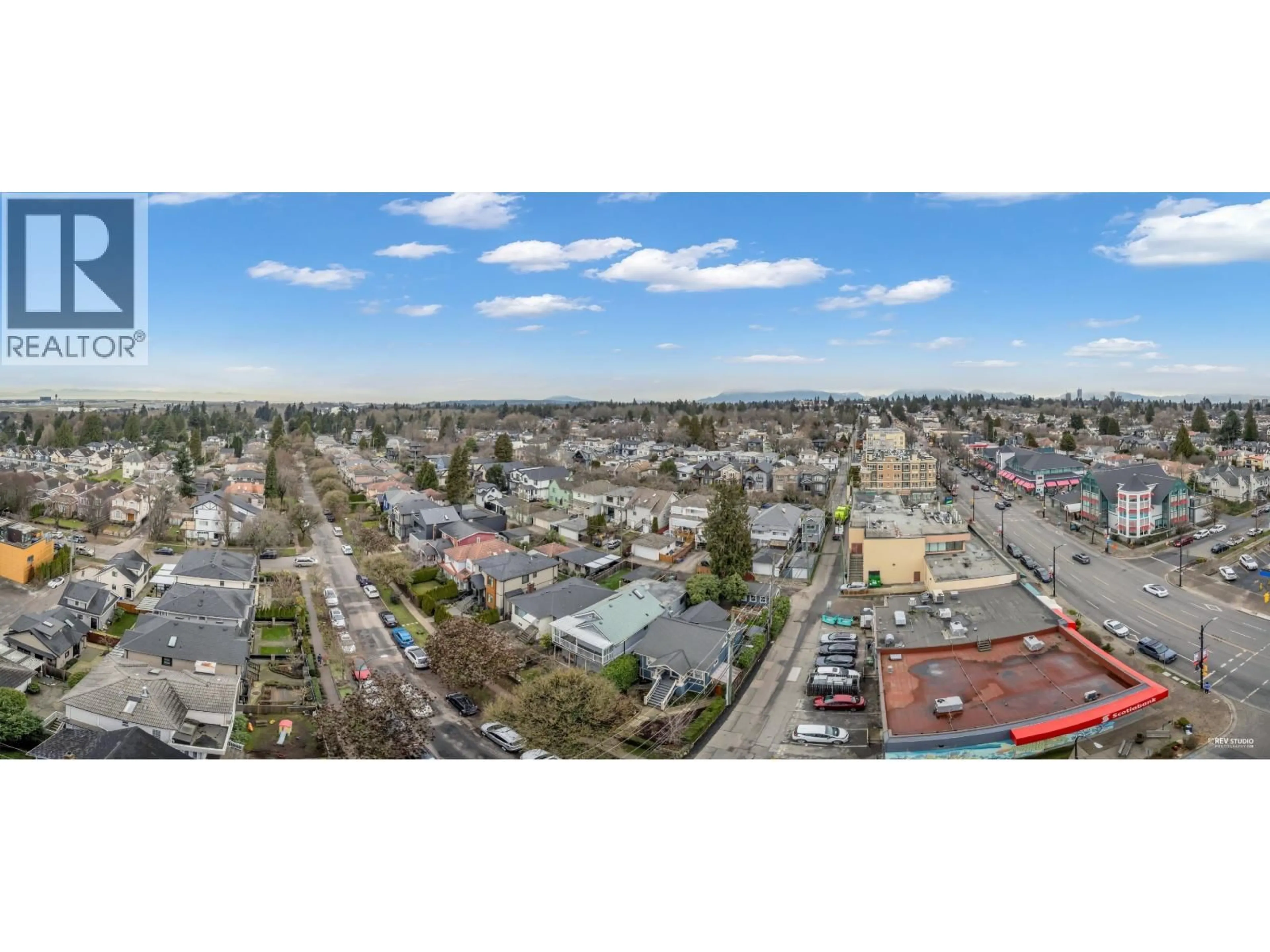 A pic from outside/outdoor area/front of a property/back of a property/a pic from drone, unknown for 1001 - 8415 GRANVILLE STREET, Vancouver British Columbia V6P0M2