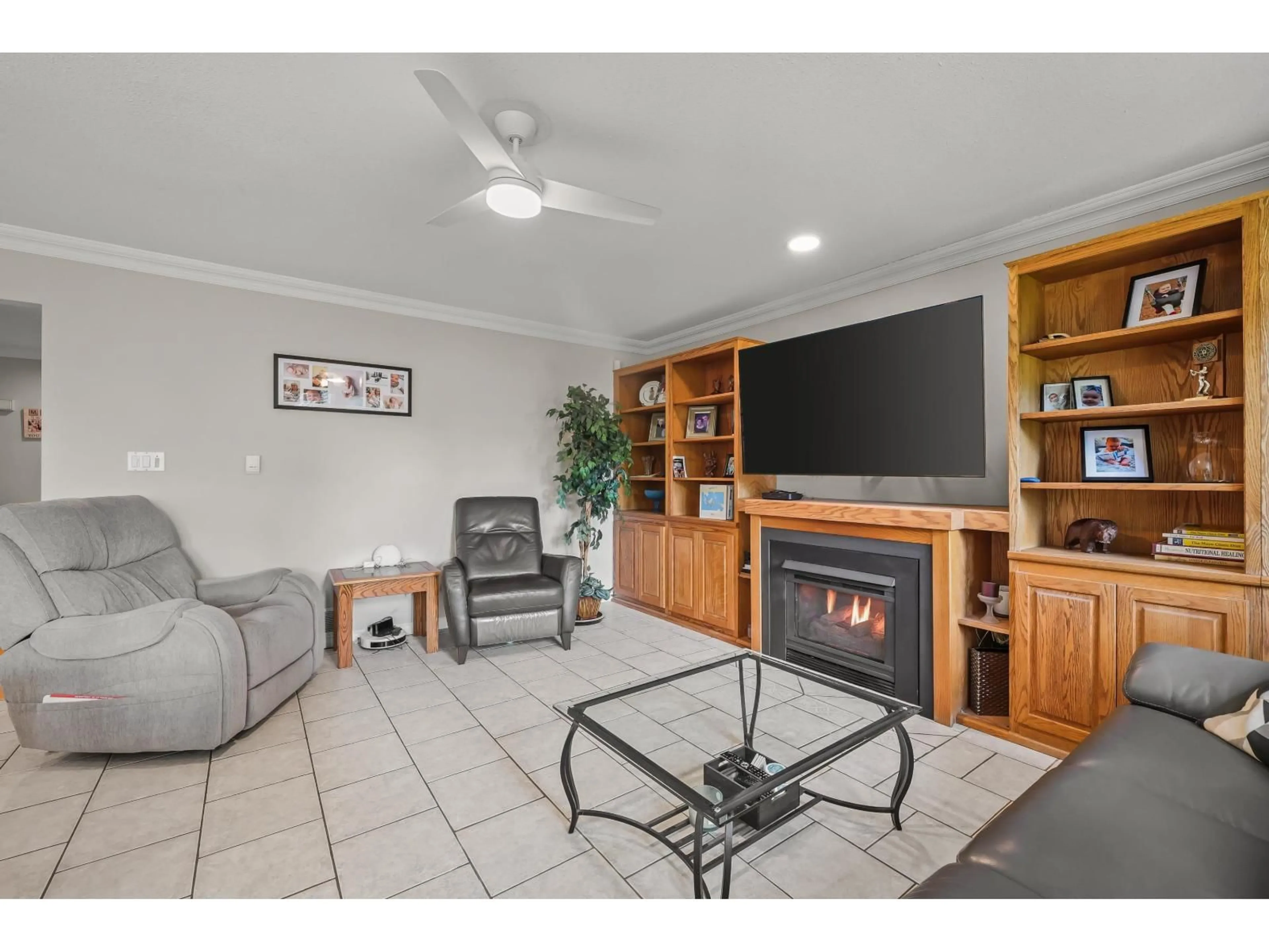 Living room with furniture, unknown for 14860 82A AVENUE, Surrey British Columbia V3S7R9