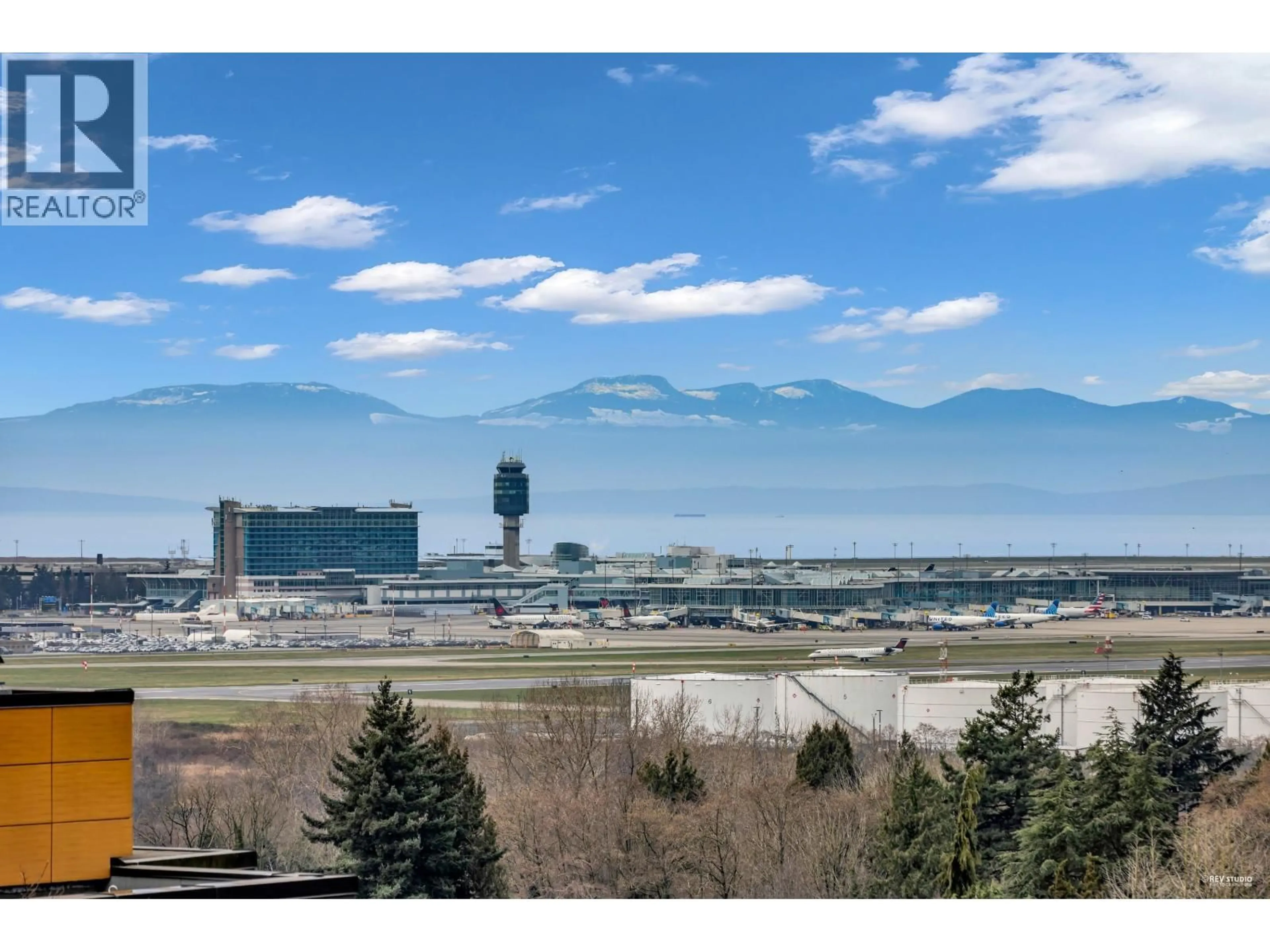 Blurry image for 805 - 8415 GRANVILLE STREET, Vancouver British Columbia V6P0M2