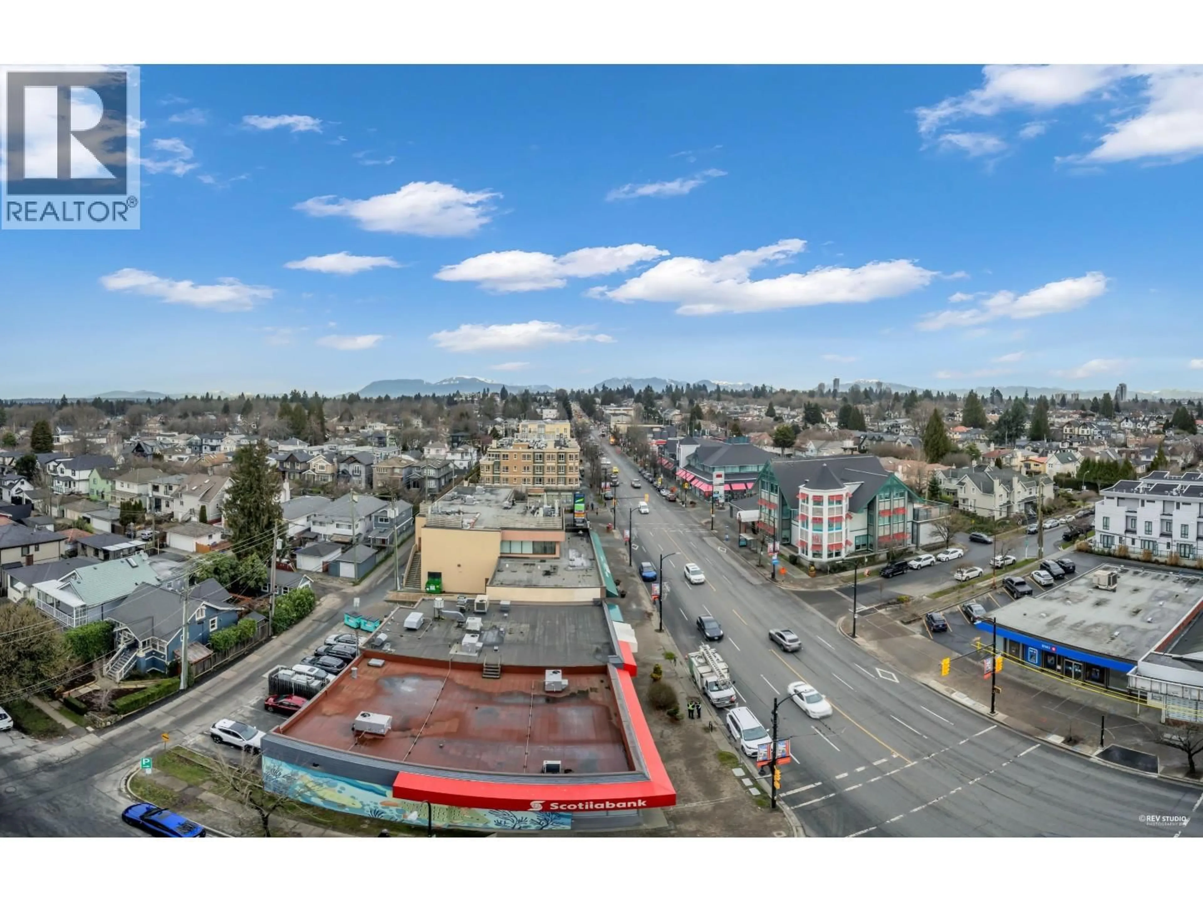 A pic from outside/outdoor area/front of a property/back of a property/a pic from drone, city buildings view from balcony for 402 - 8415 GRANVILLE STREET, Vancouver British Columbia V6P0M2