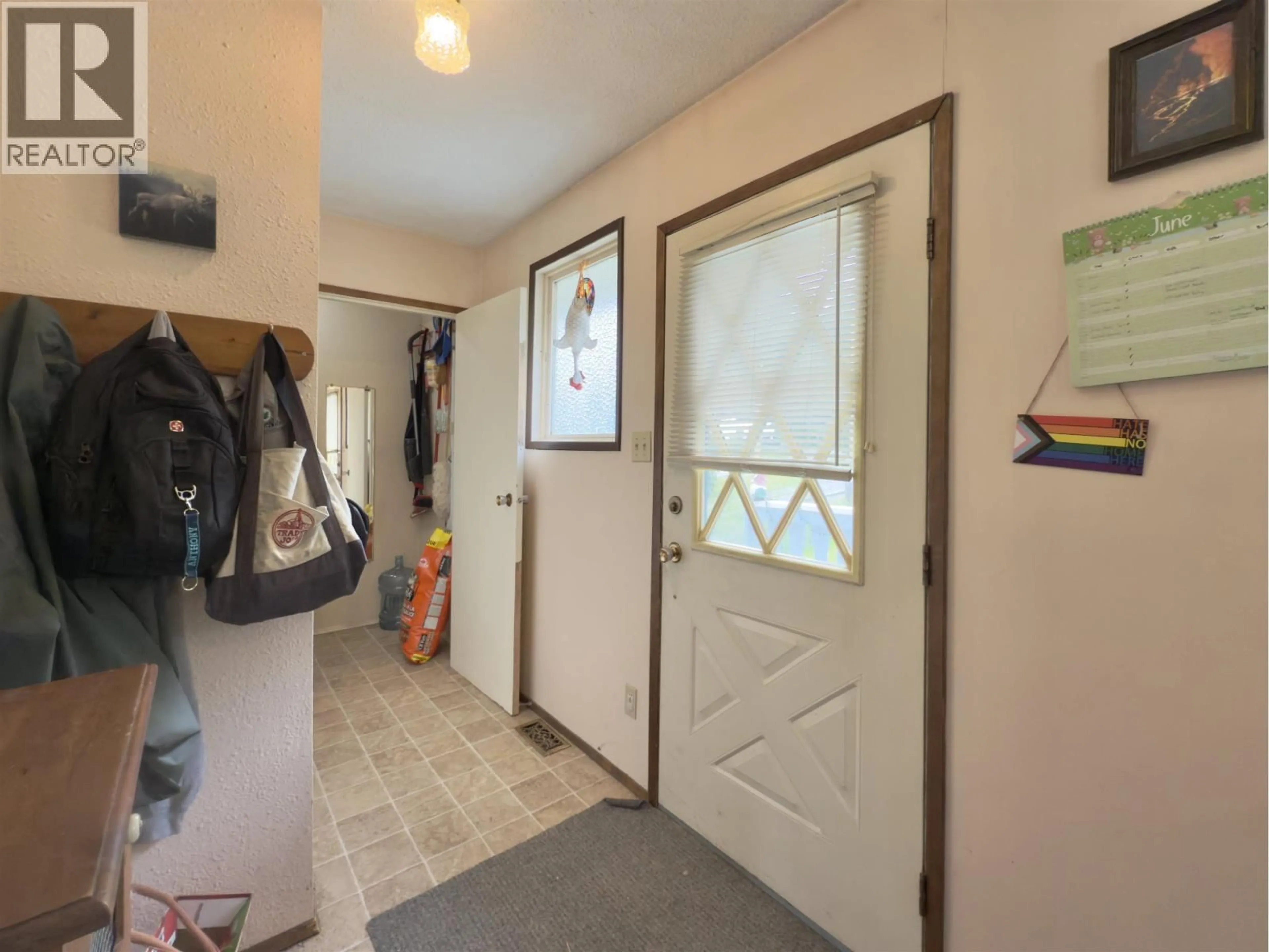 Indoor entryway for 2112 KINGLET ROAD, Williams Lake British Columbia V2G5G3