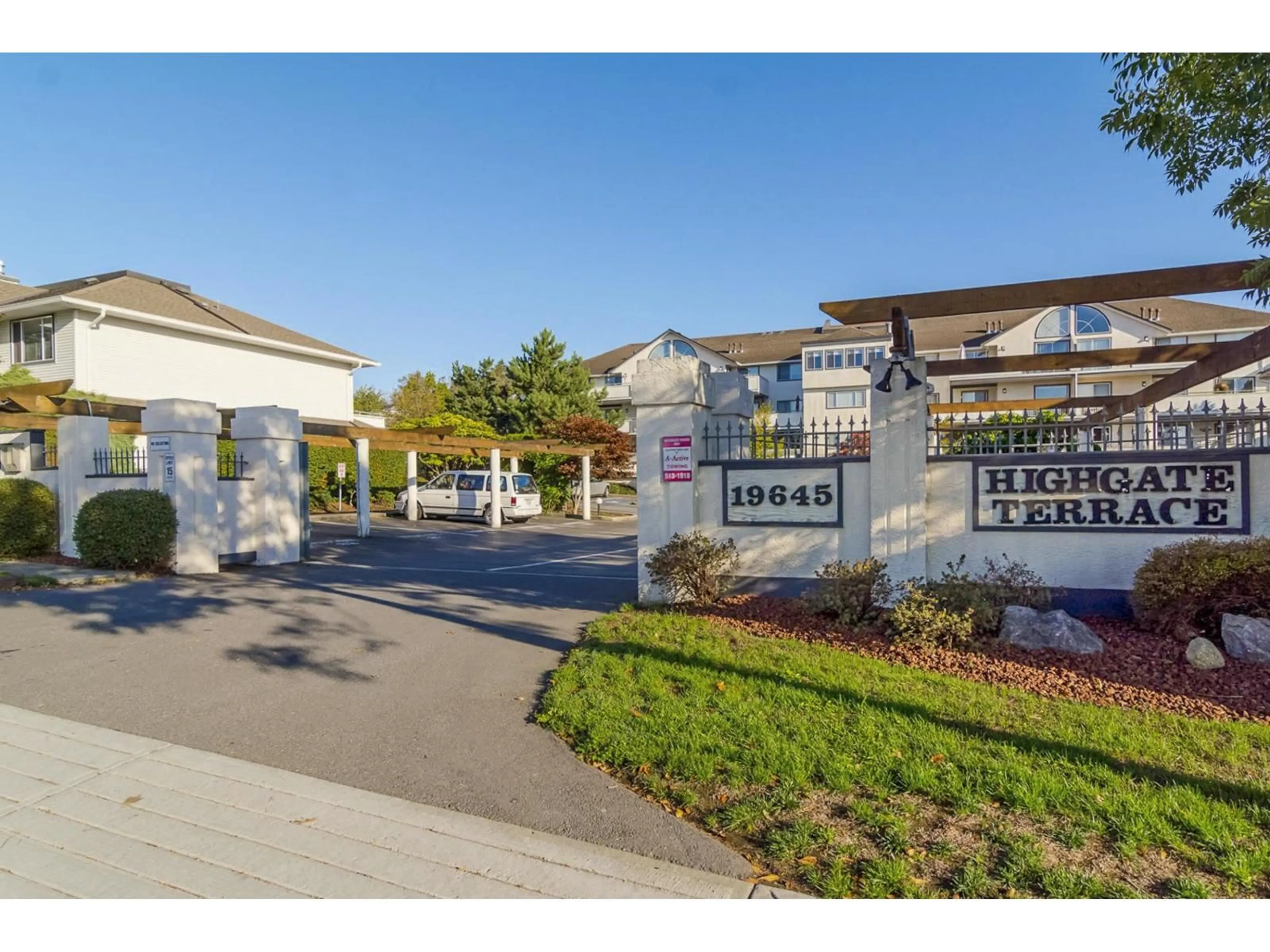 Unknown for 205 - 19645 64 AVENUE, Langley British Columbia V2Y1L2