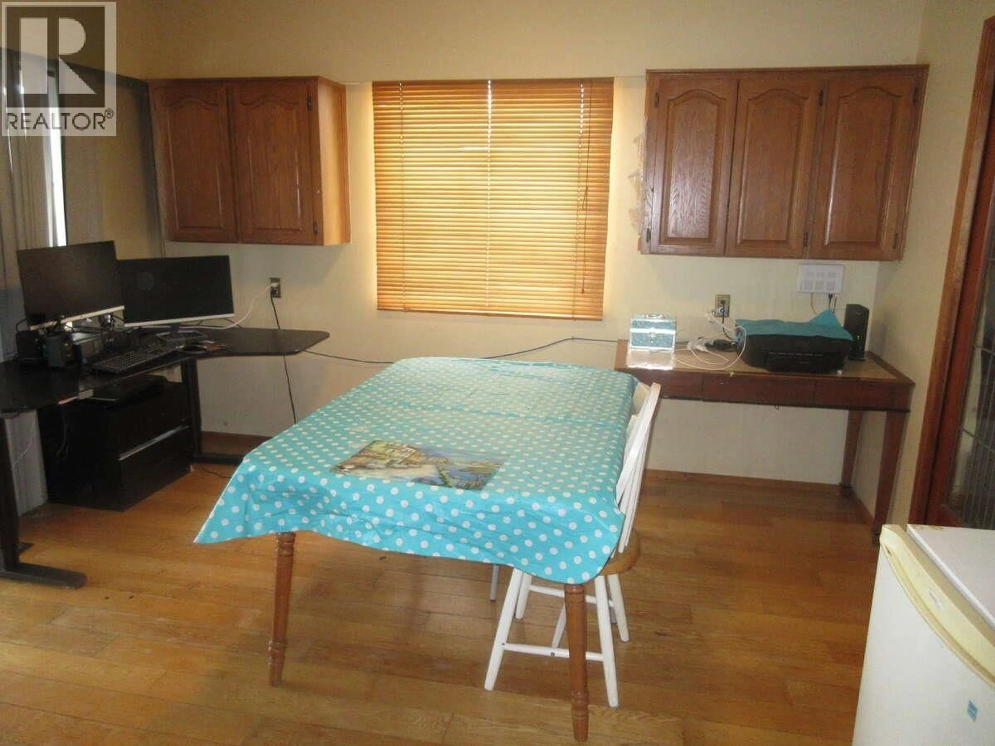 Standard kitchen, unknown for 1940 DUBLIN STREET, New Westminster British Columbia V3M3A5