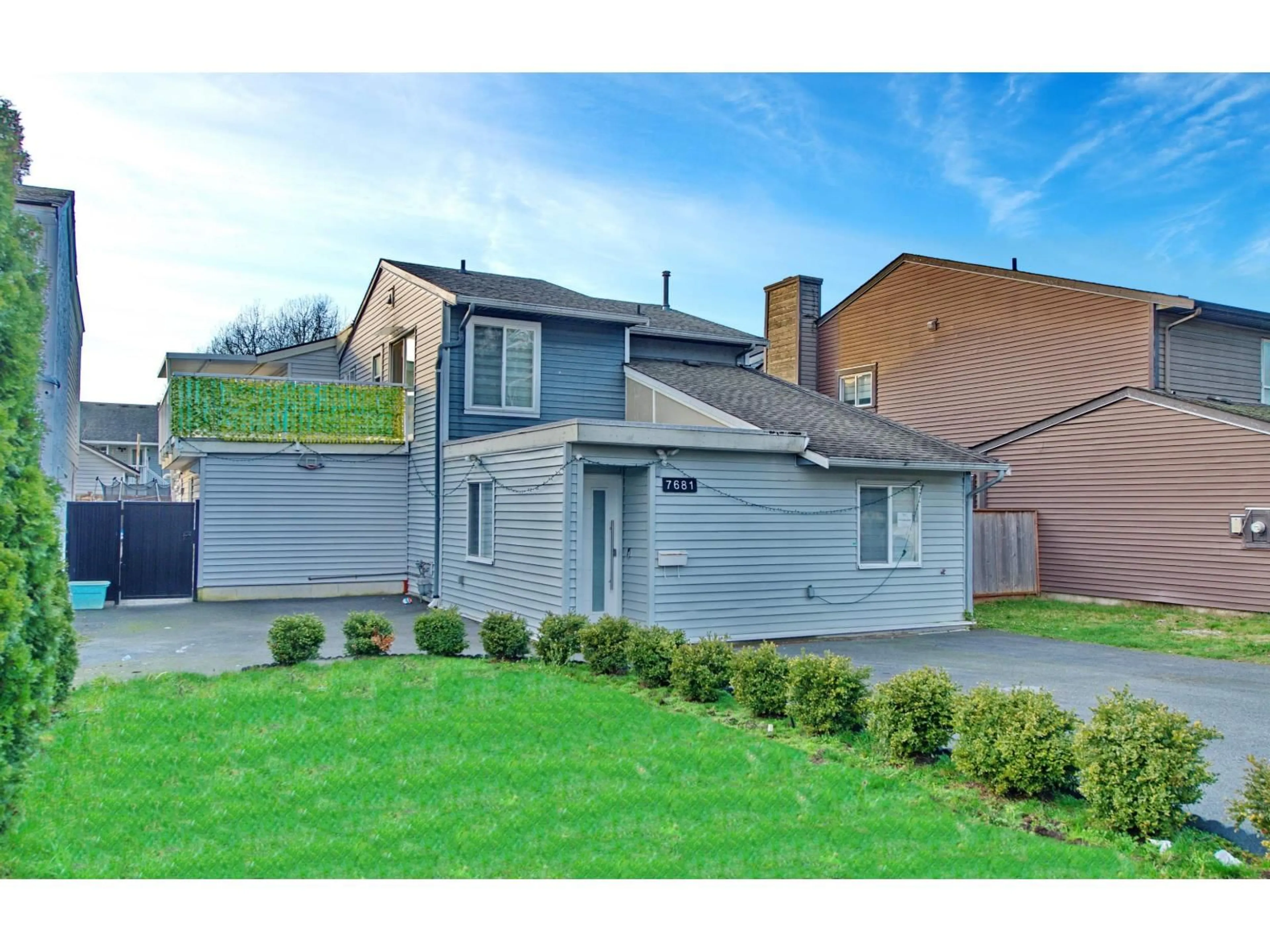 Unknown for 7681 125 STREET, Surrey British Columbia V3W7W2