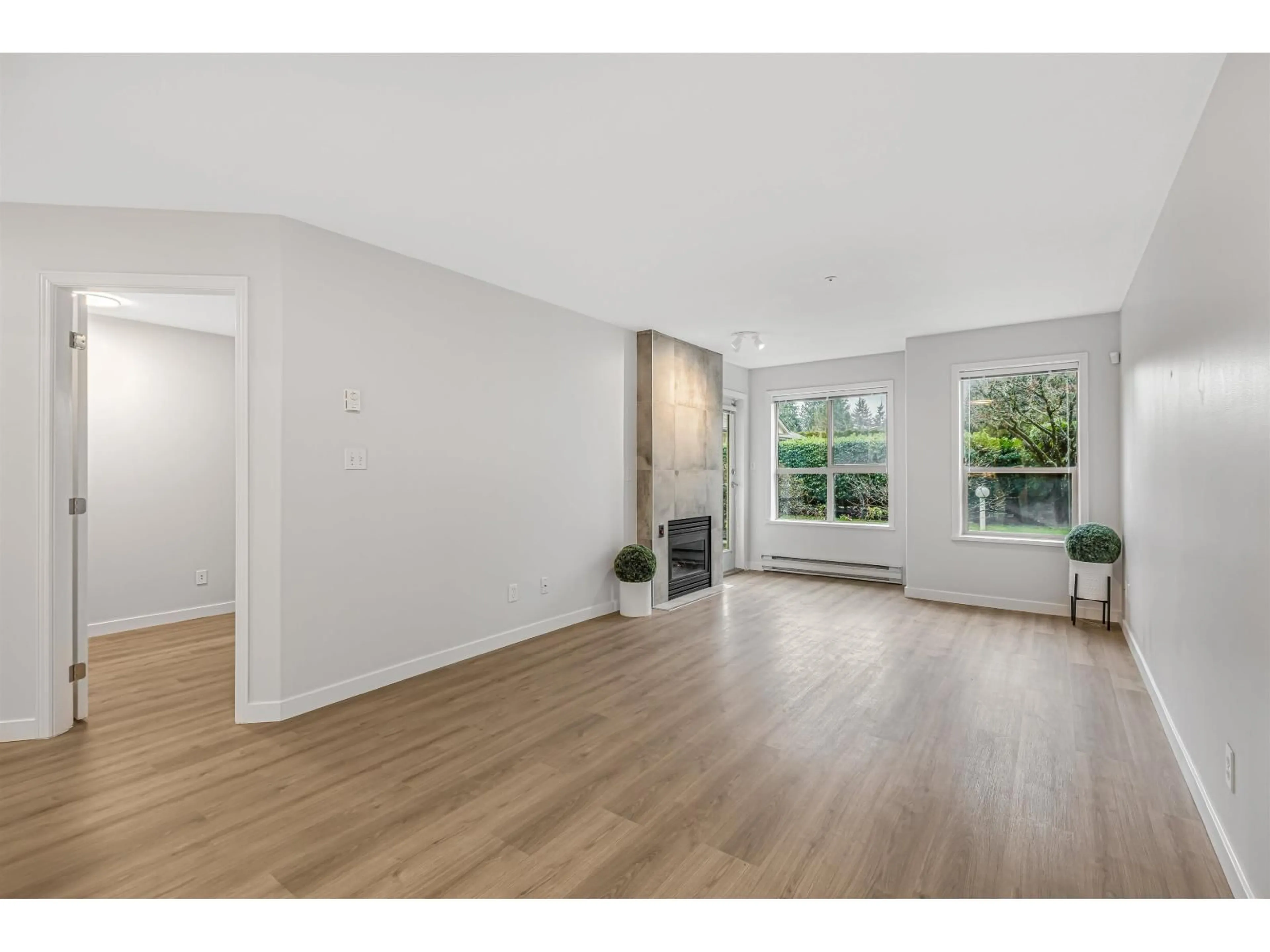 A pic of a room for 105 - 33731 MARSHALL ROAD, Abbotsford British Columbia V2S1L3