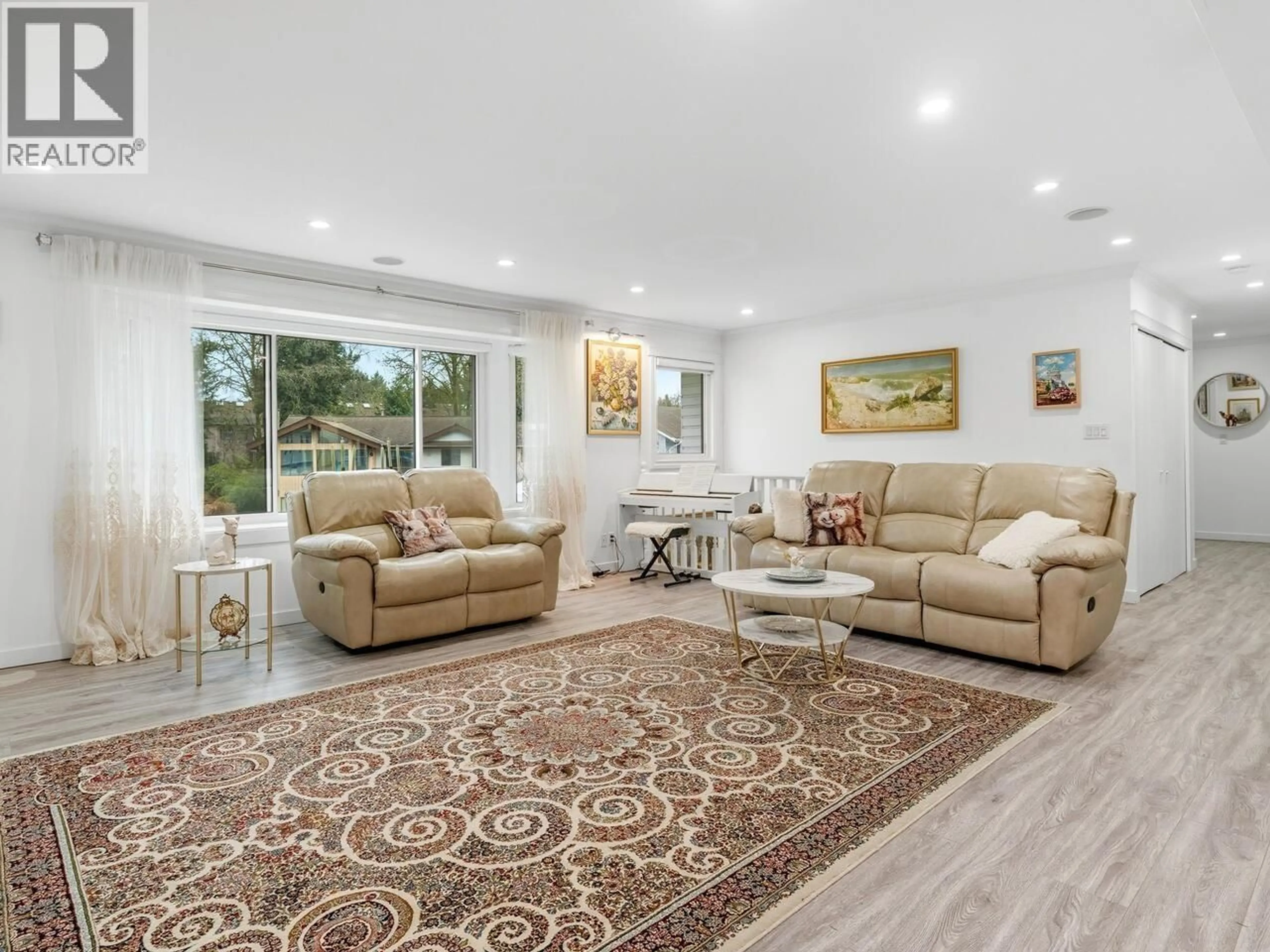 Living room with furniture, unknown for 2515 BATTISTONI PLACE, Port Coquitlam British Columbia V3B5W1