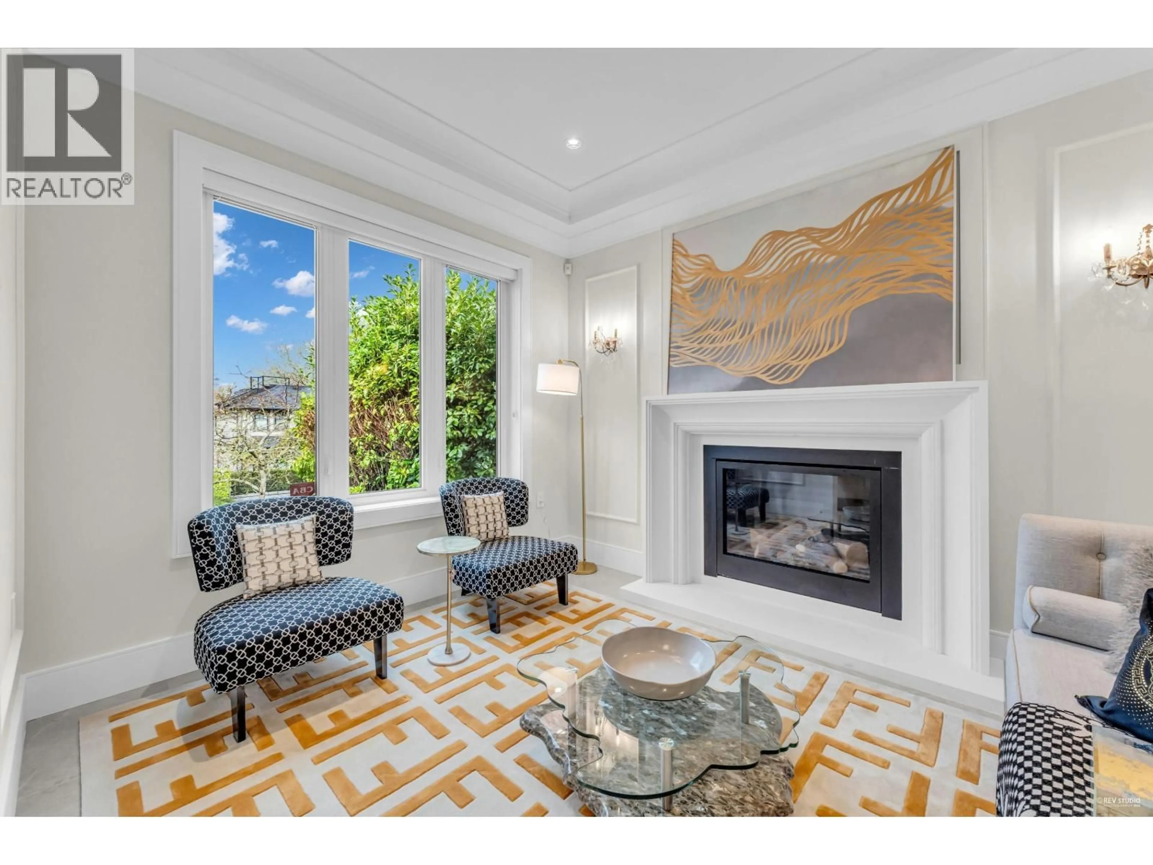 Living room with furniture, unknown for 4112 W 11TH AVENUE, Vancouver British Columbia V6R2L6