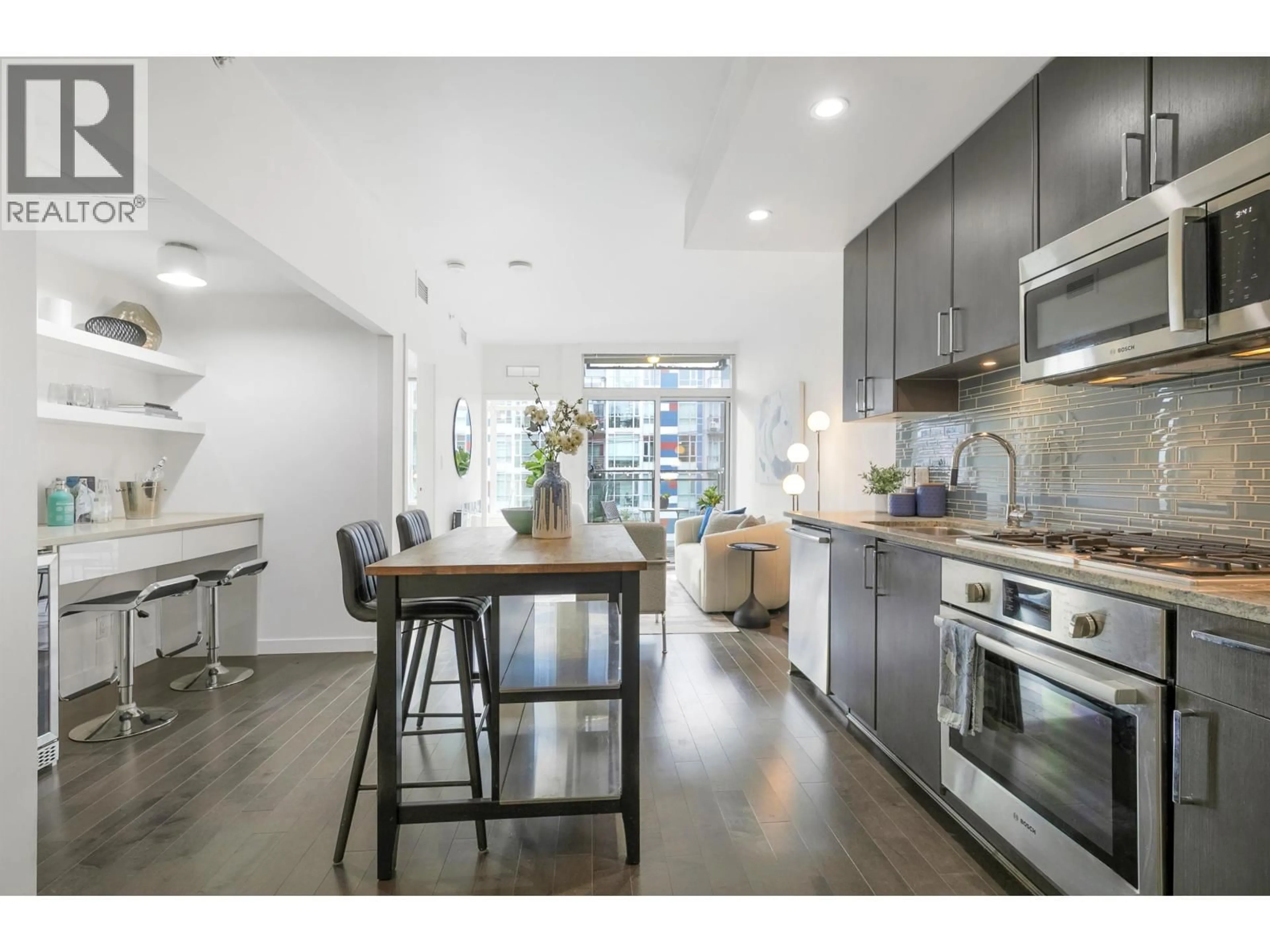 Open concept kitchen, unknown for 510 - 38 1ST AVENUE, Vancouver British Columbia V5Y0K3