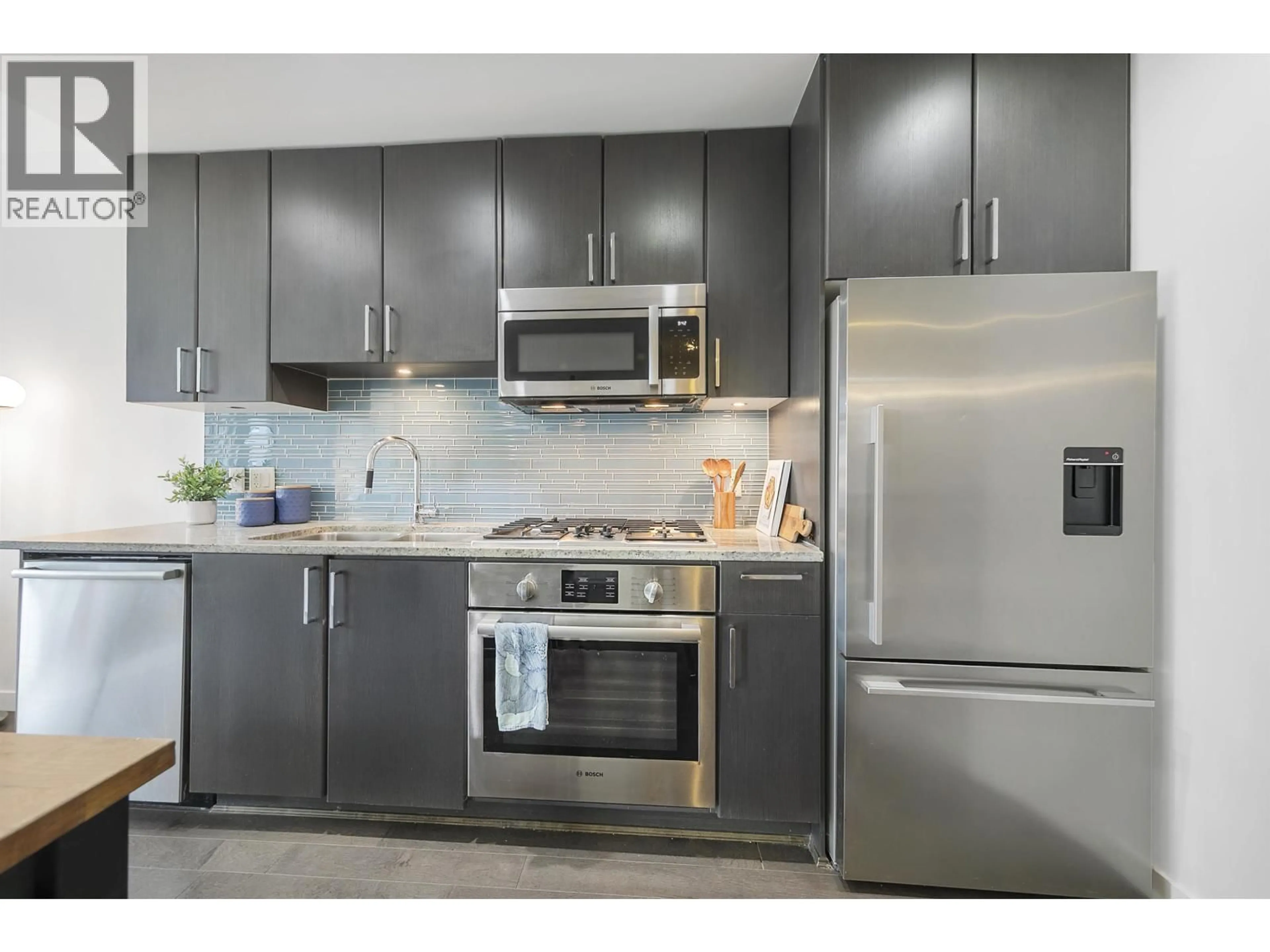 Standard kitchen, unknown for 510 - 38 1ST AVENUE, Vancouver British Columbia V5Y0K3