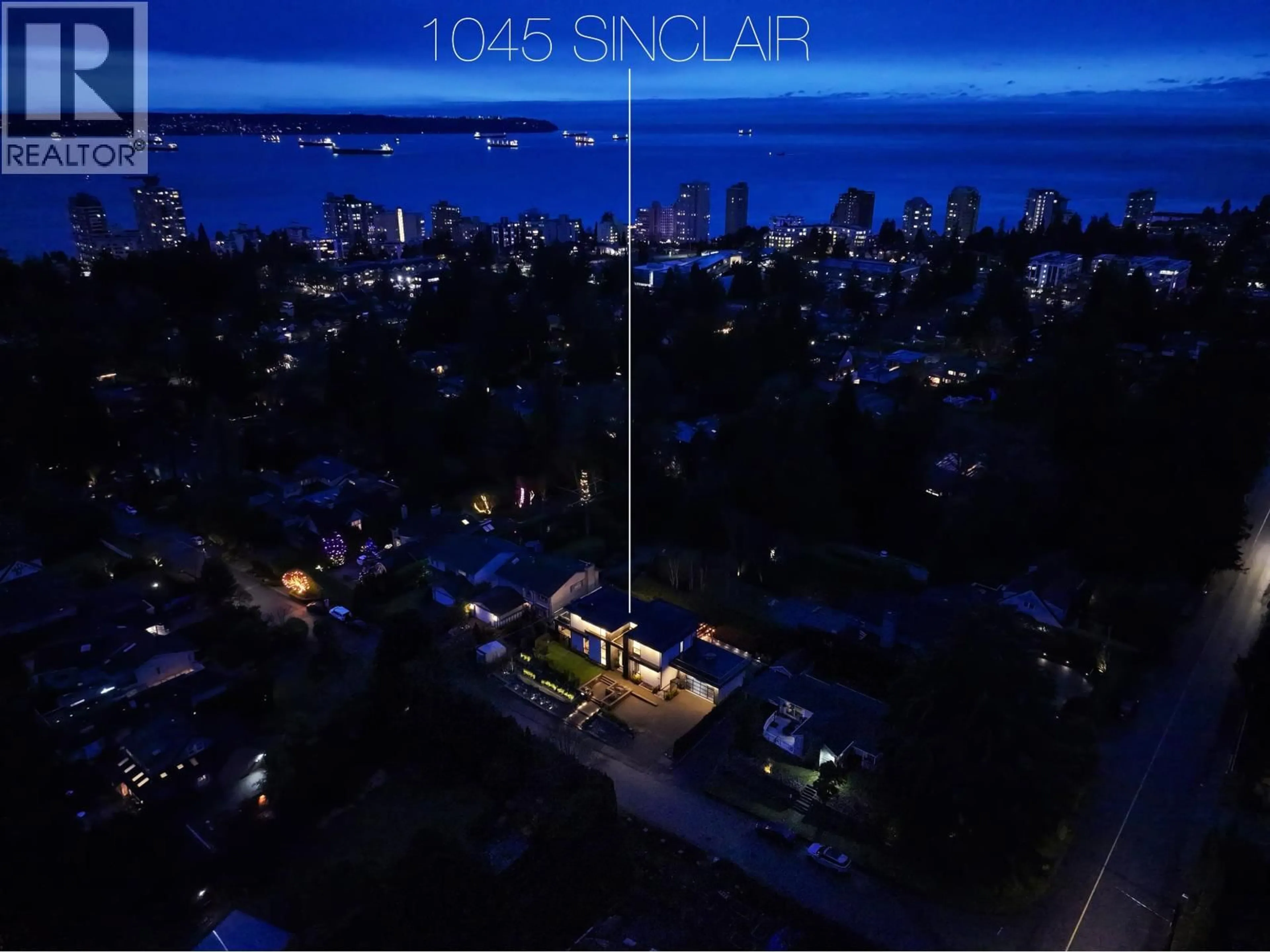 A pic from outside/outdoor area/front of a property/back of a property/a pic from drone, unknown for 1045 SINCLAIR STREET, West Vancouver British Columbia V7V3W1