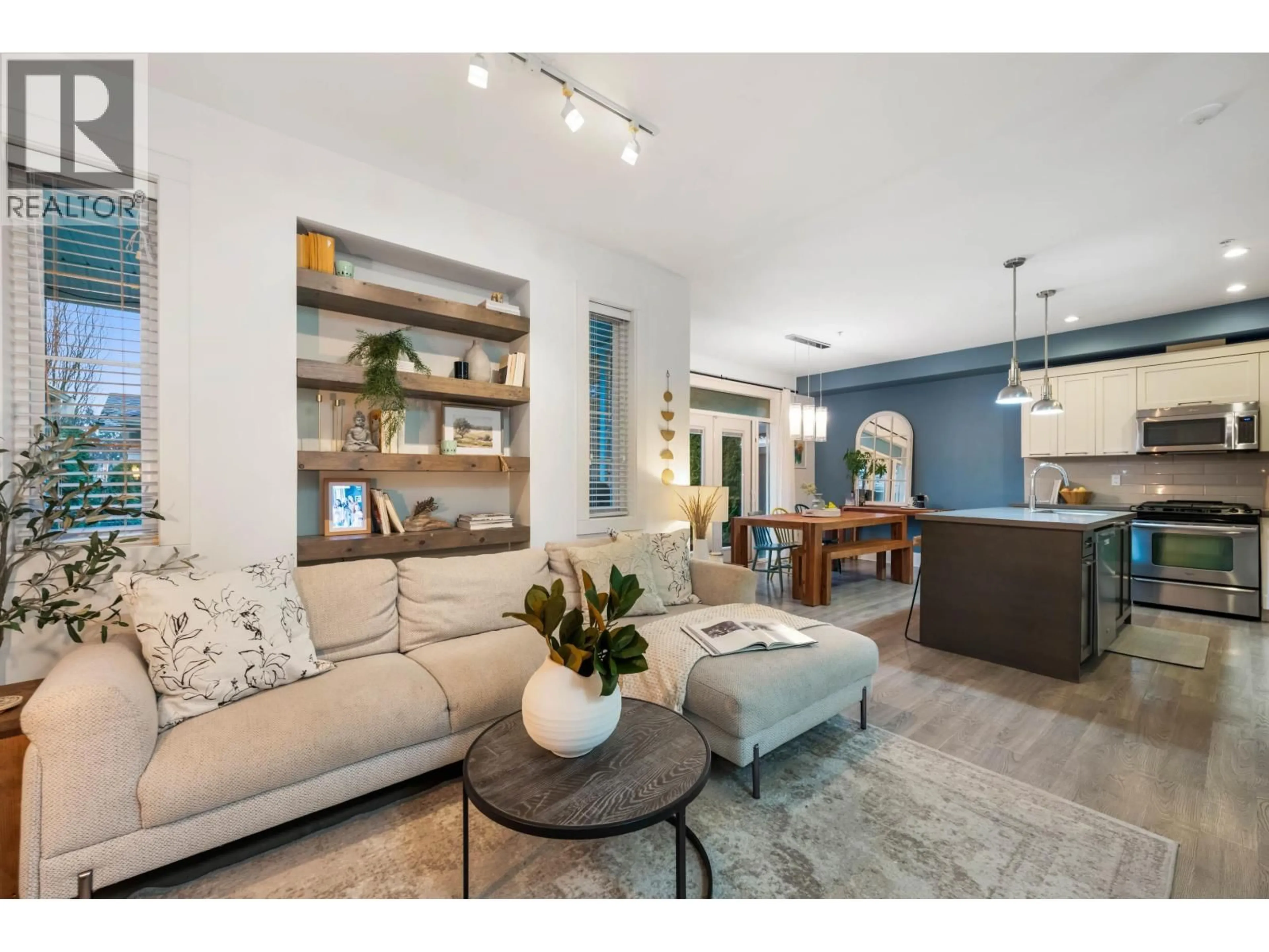 Living room with furniture, unknown for 24 - 12161 237 STREET, Maple Ridge British Columbia V4R0E7