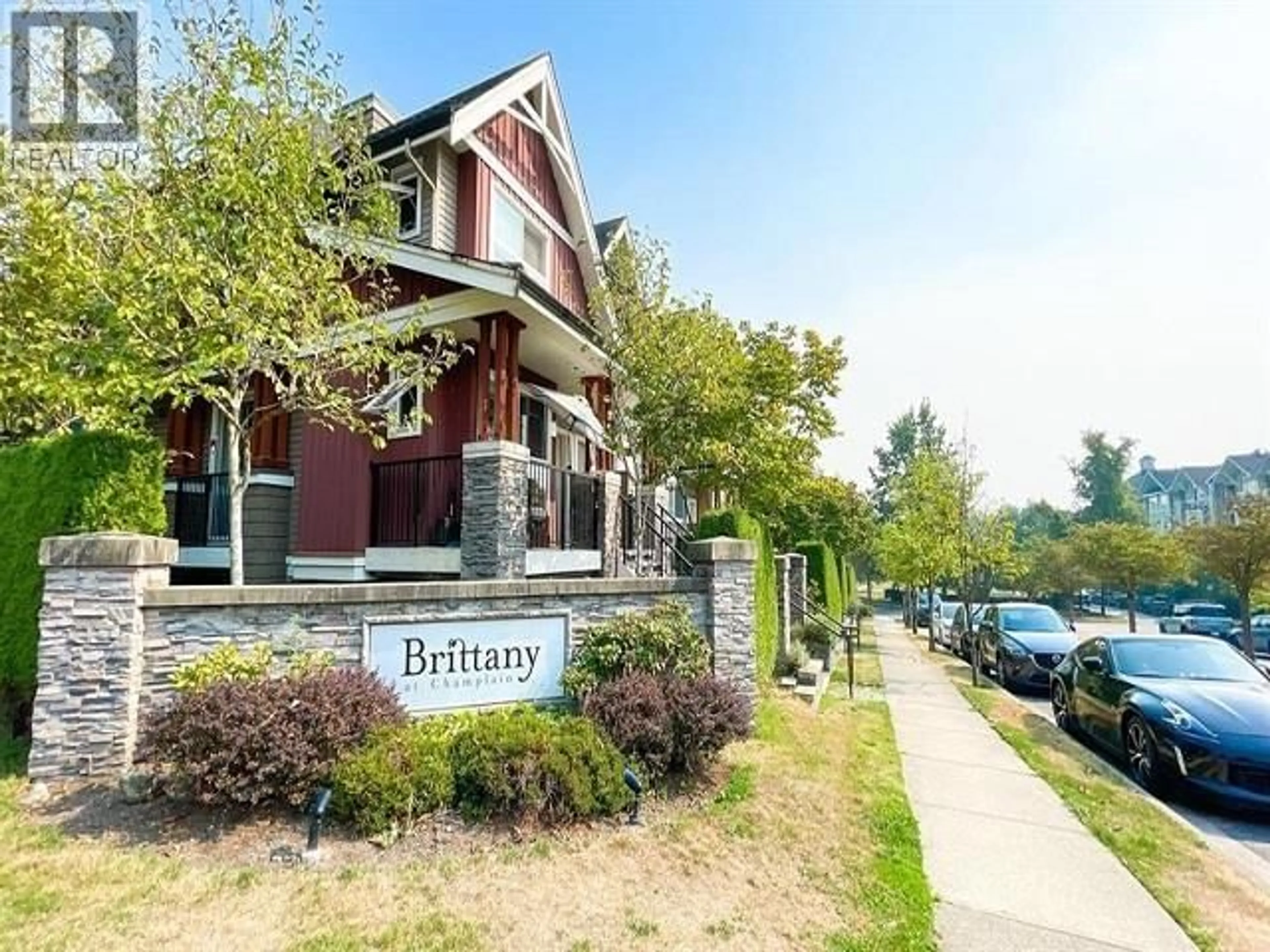 Unknown for 401 - 7088 MONT ROYAL SQUARE, Vancouver British Columbia V5S4X7