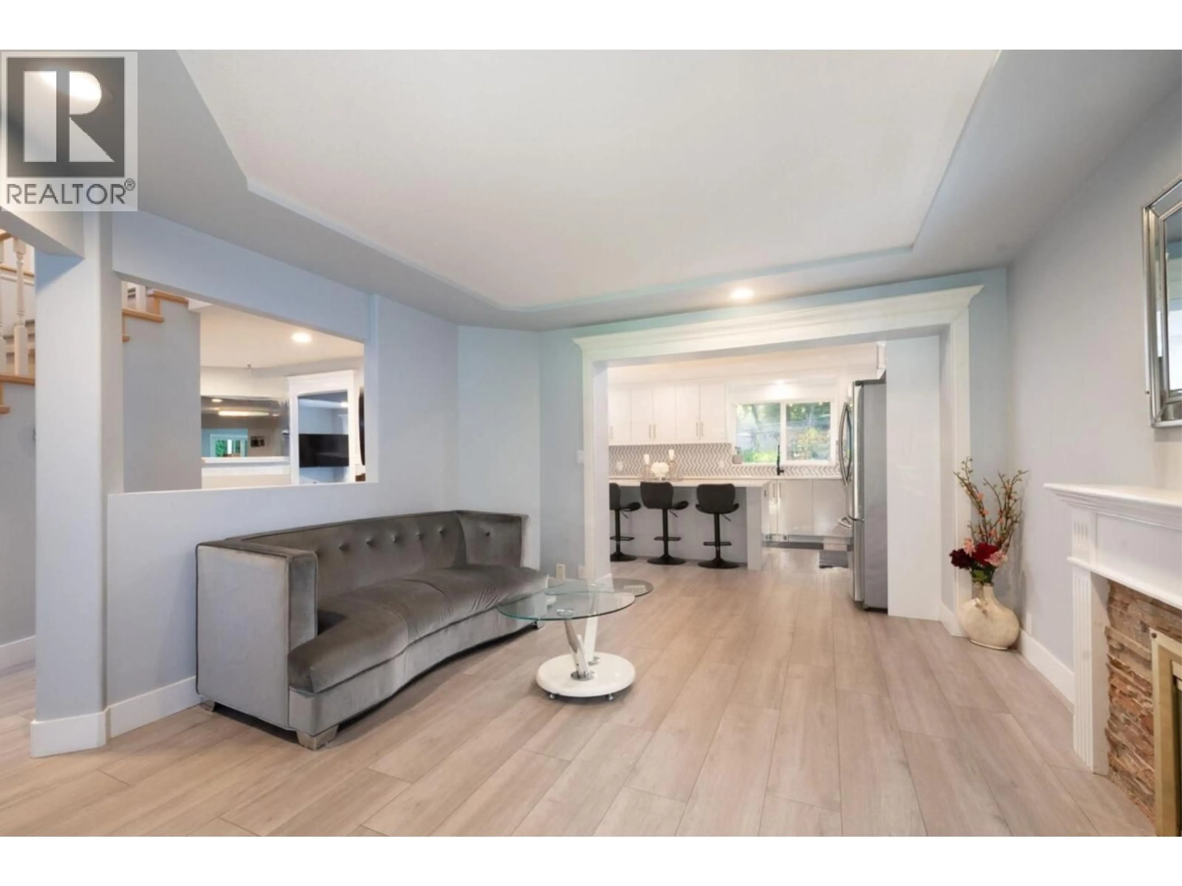 Living room with furniture, unknown for 1416 PURCELL DRIVE, Coquitlam British Columbia V3E2R7