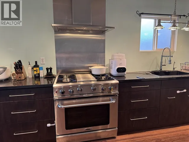8163 18TH AVENUE, Burnaby 4