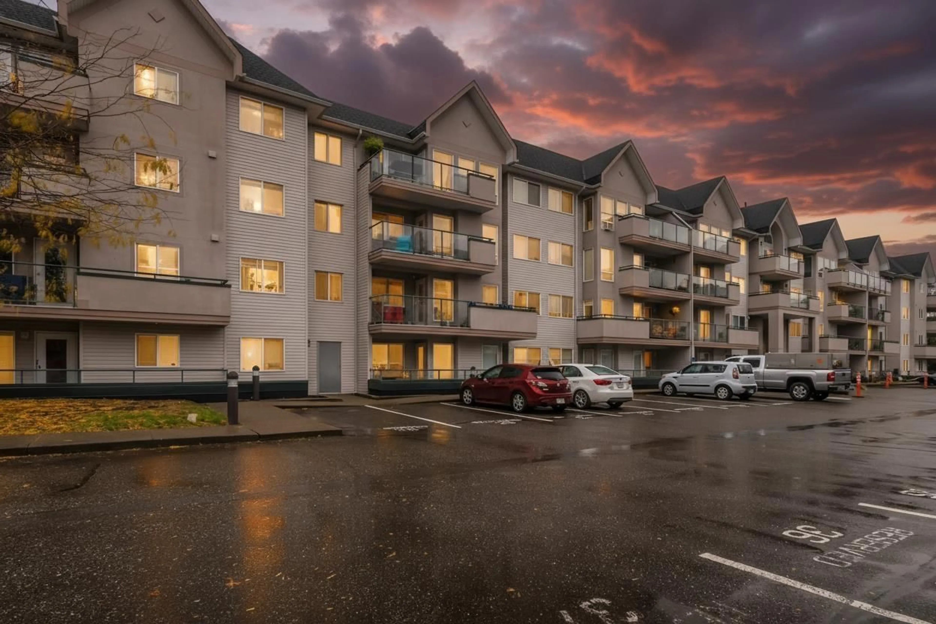 A pic from outside/outdoor area/front of a property/back of a property/a pic from drone, unknown for 401 - 33738 KING ROAD, Abbotsford British Columbia V2S8J5