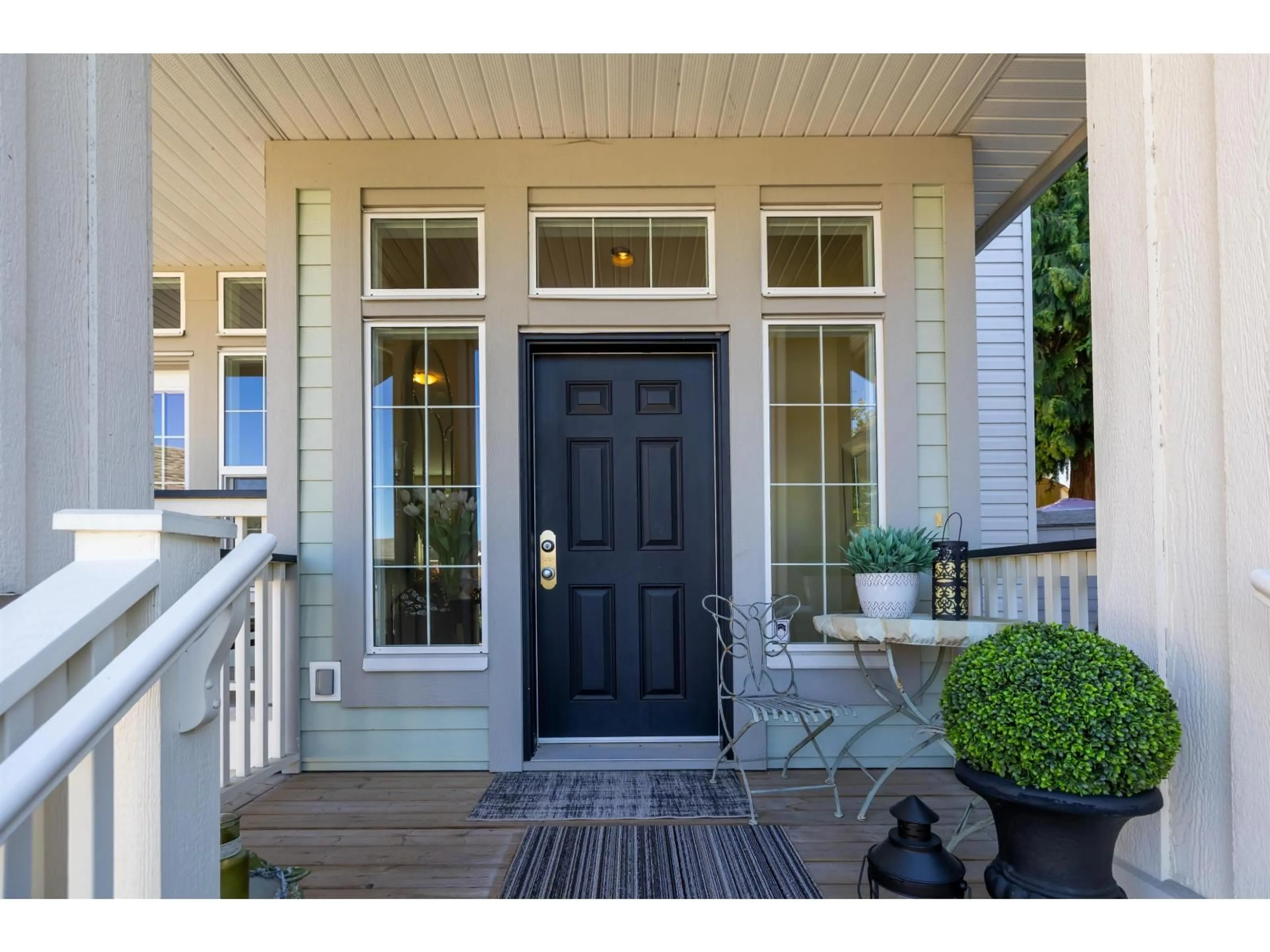 Indoor entryway for 6068 163A STREET, Surrey British Columbia V3S2H7