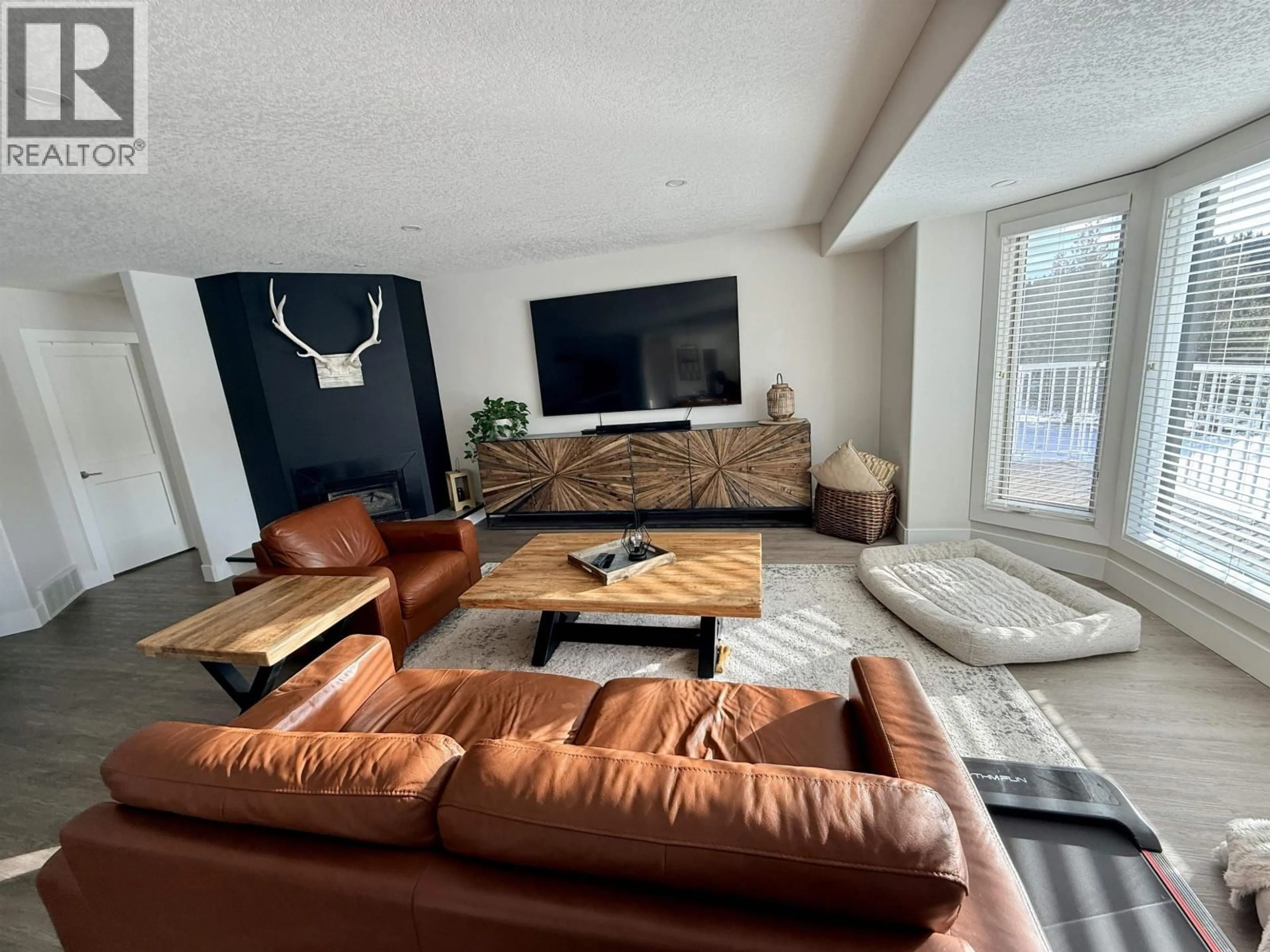 Living room with furniture, unknown for 9278 NORTH NECHAKO ROAD, Prince George British Columbia V2K4Z9