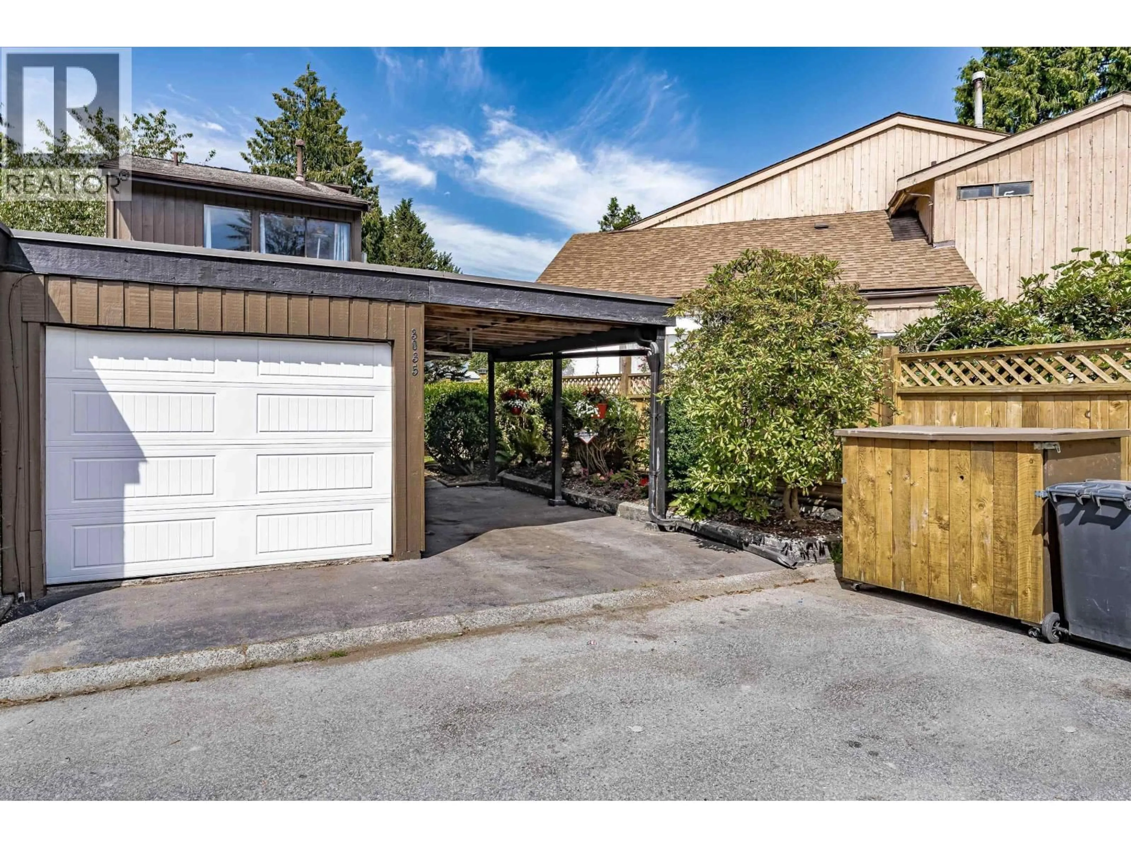 Indoor garage for 3035 ASHBROOK PLACE, Coquitlam British Columbia V3C4A8