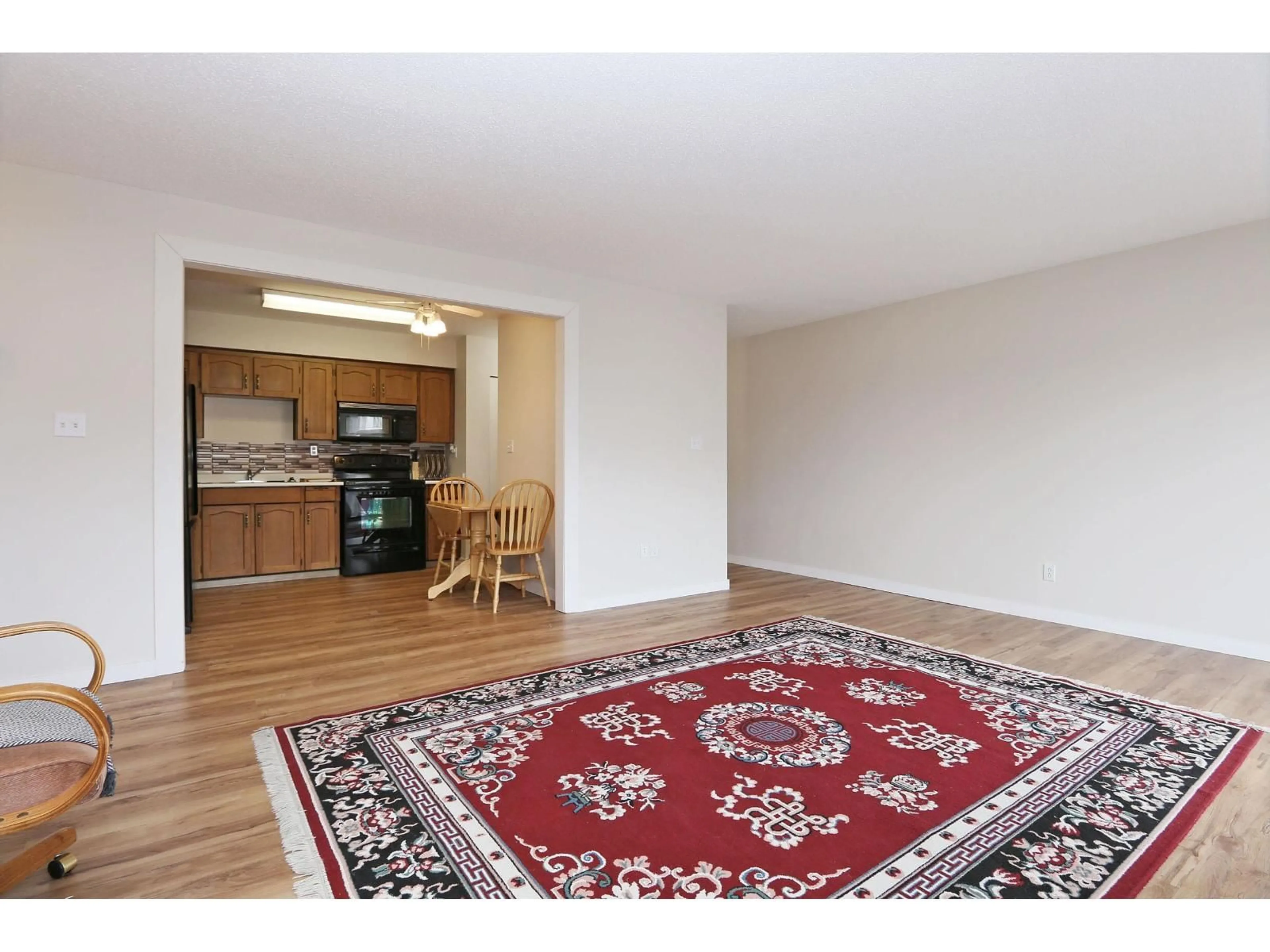 A pic of a room for 201 - 9417 NOWELL STREET, Chilliwack British Columbia V2P7M4