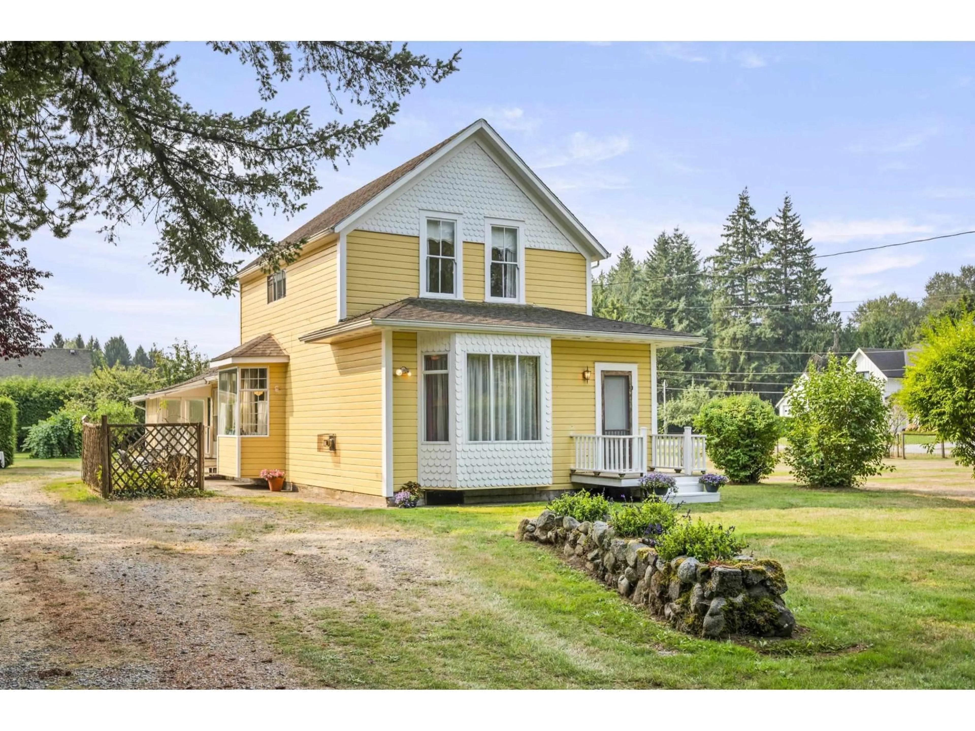 Home with vinyl exterior material, street for 24666 50 AVENUE, Langley British Columbia V2Z1E7