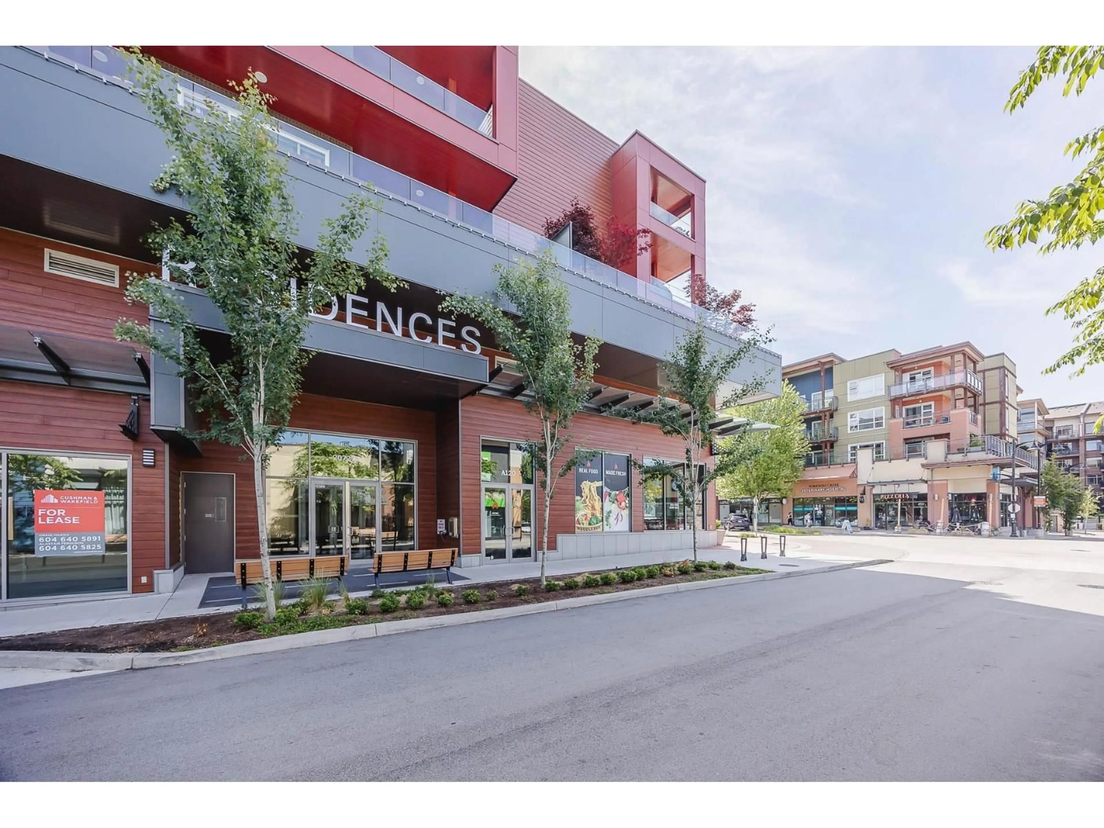 Indoor foyer for A424 - 20727 WILLOUGHBY TOWN CENTRE DRIVE, Langley British Columbia V2Y3N1