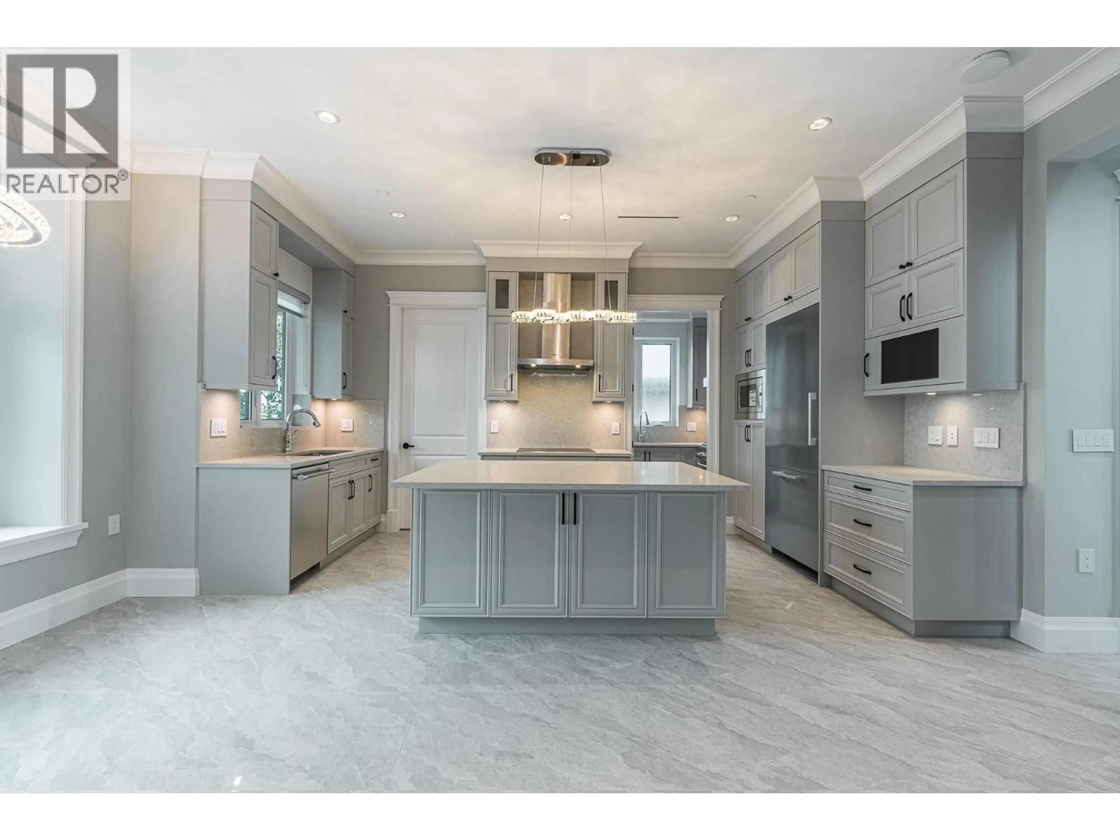 Open concept kitchen, ceramic/tile floor for 3349 37TH AVENUE, Vancouver British Columbia V6N2V5