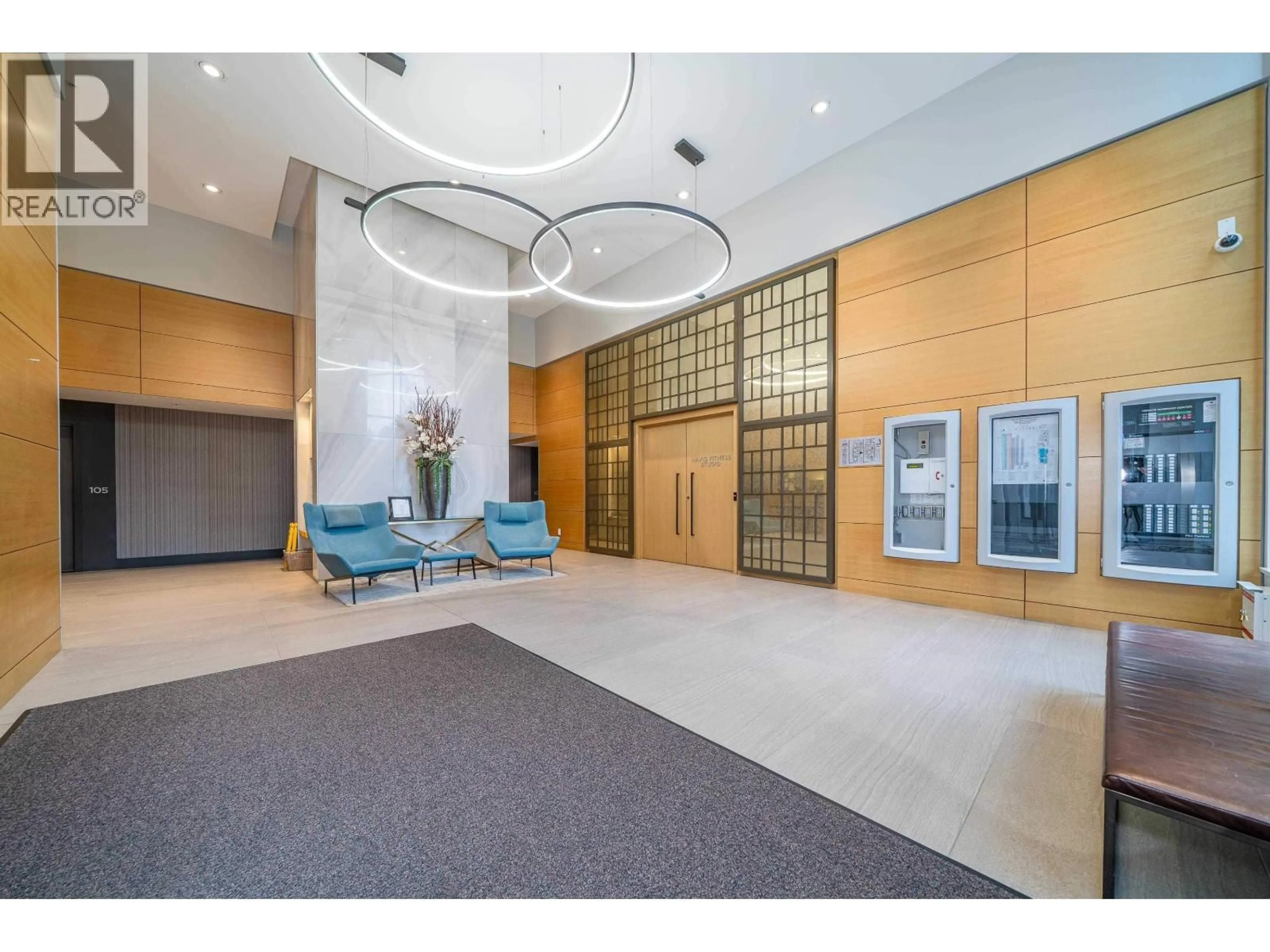 Indoor foyer for 404 - 1688 PULLMAN PORTER STREET, Vancouver British Columbia V6A0H4